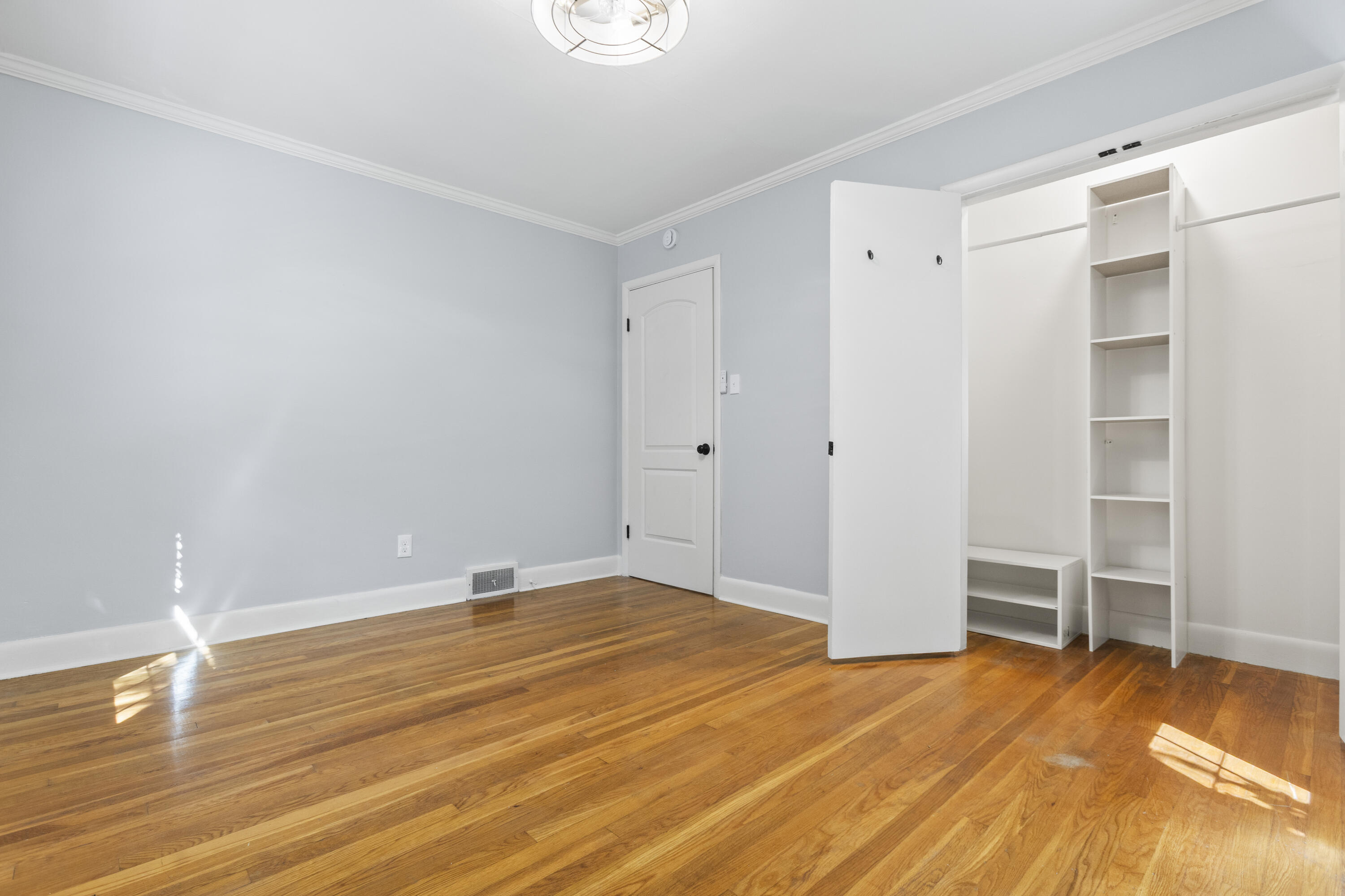 2091 Spring Grove Avenue Property Photo 18