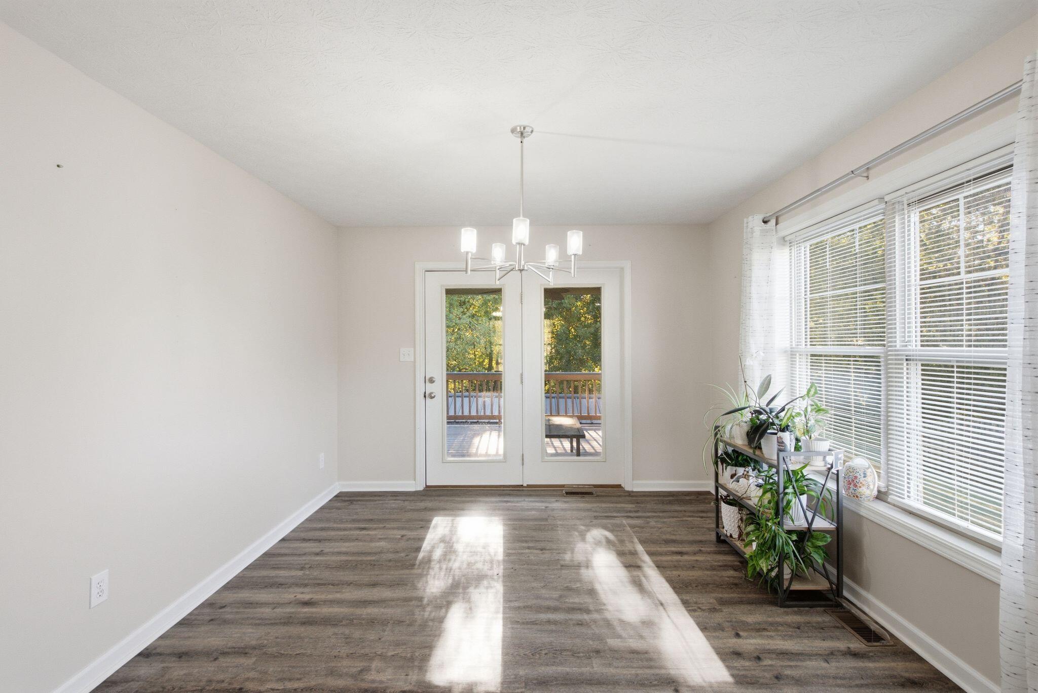 143 S Bold Forbes Boulevard Property Photo 4