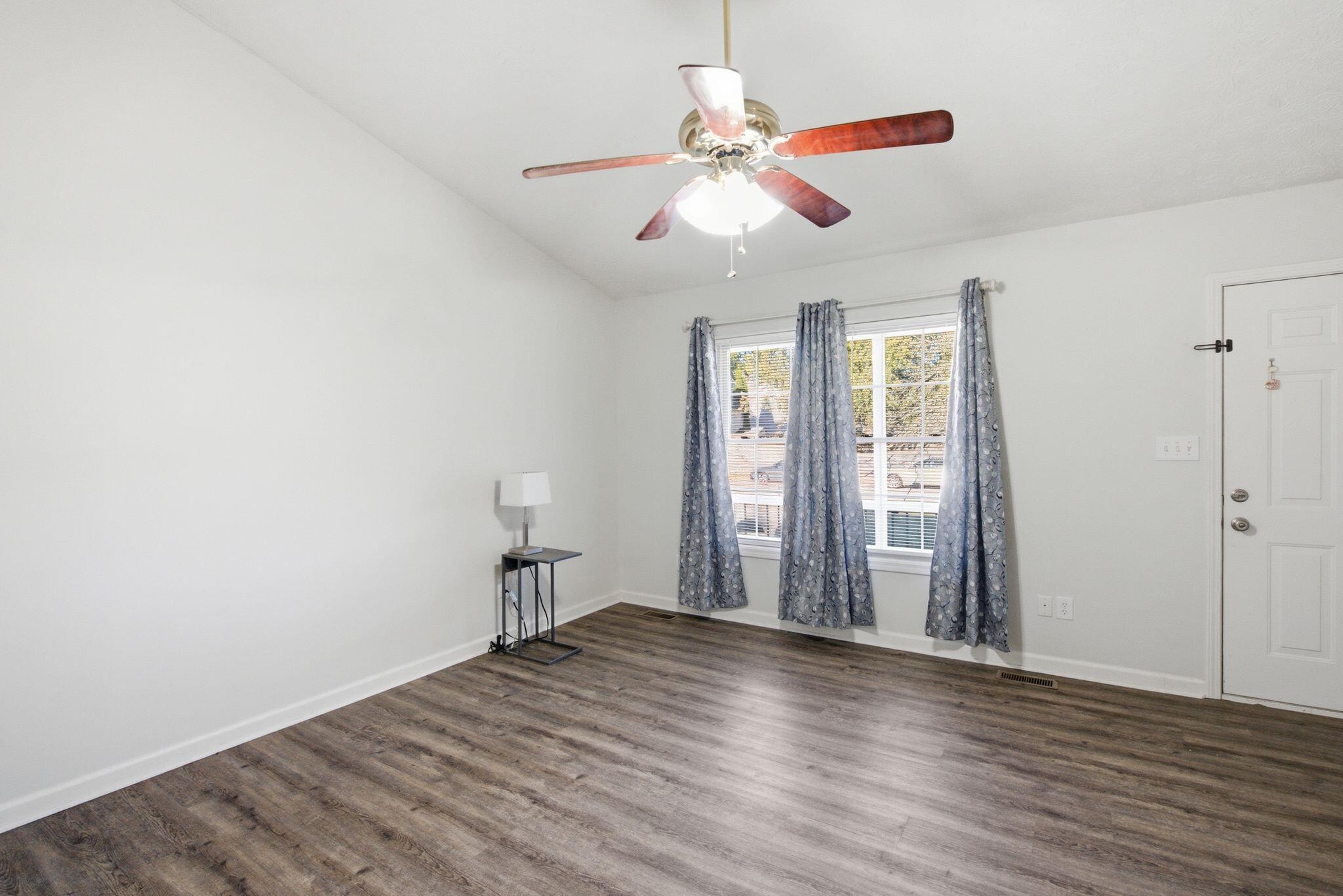 143 S Bold Forbes Boulevard Property Photo 9