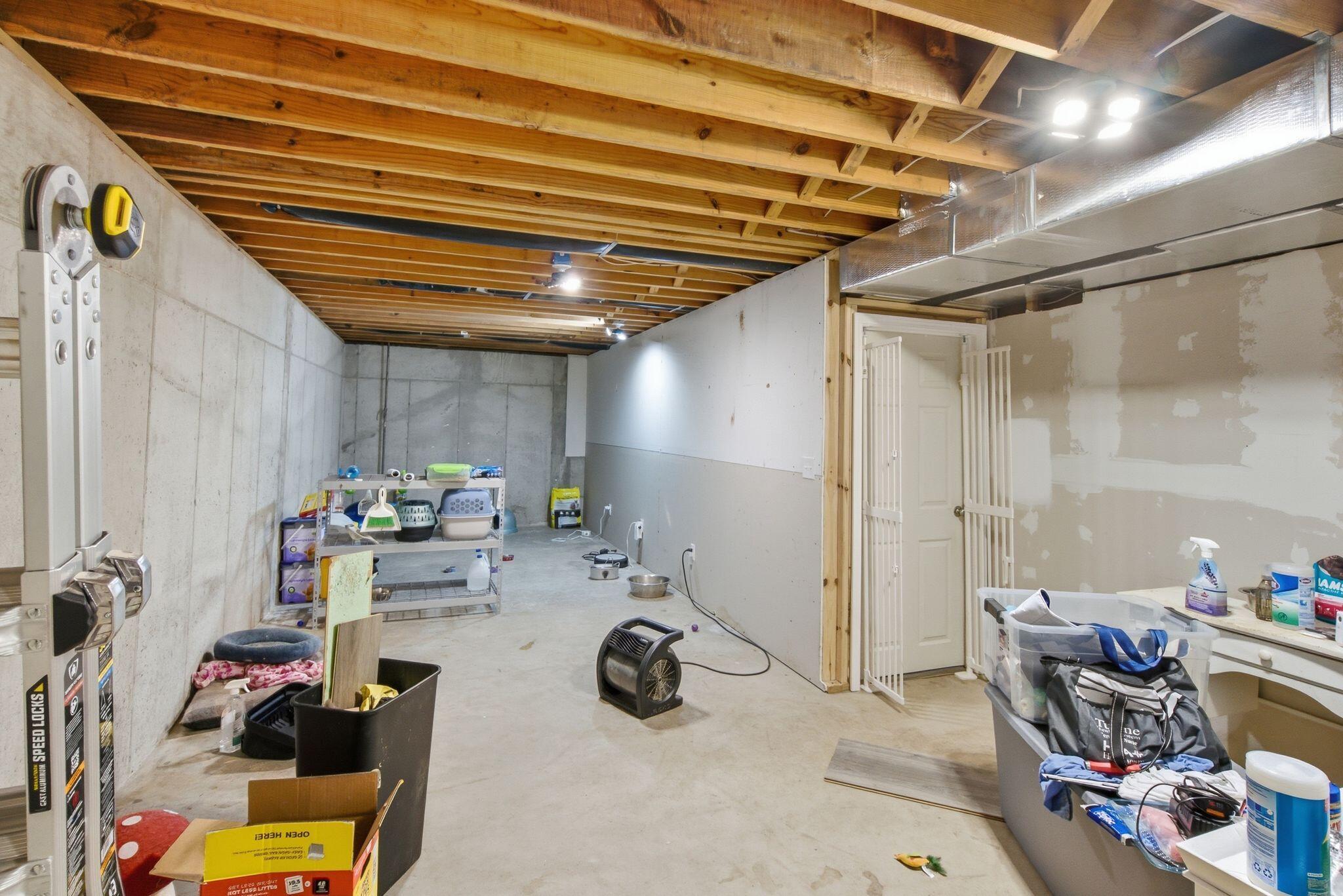 143 S Bold Forbes Boulevard Property Photo 28