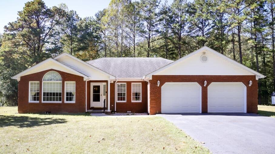 429 Colony Road Property Photo 1