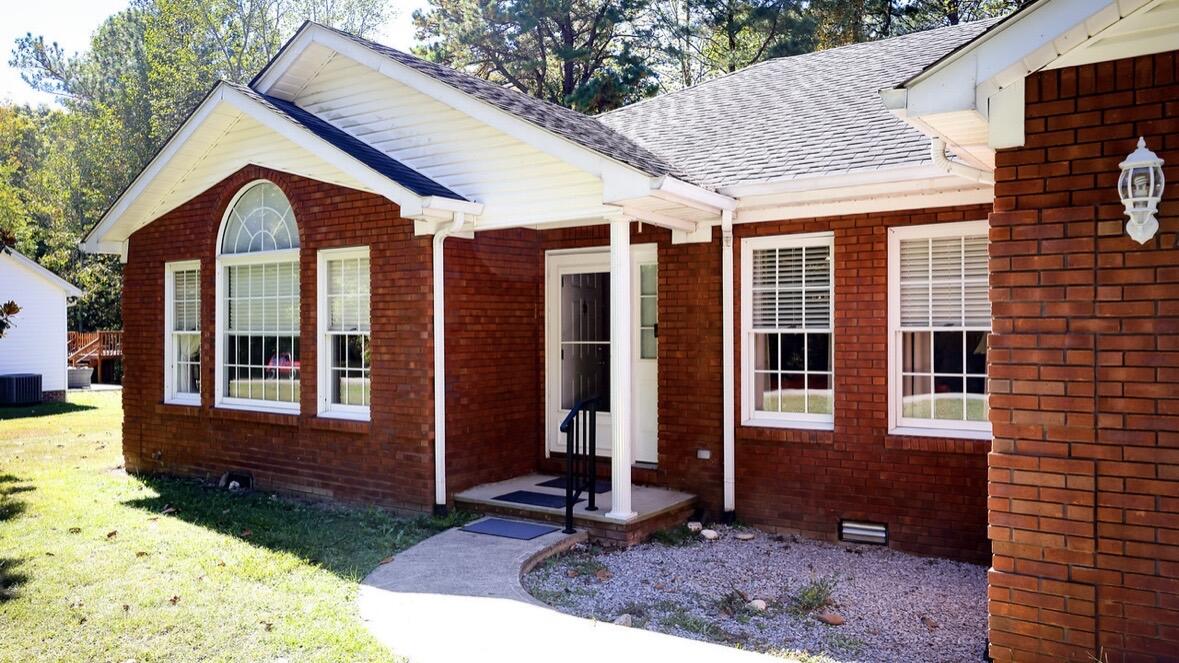429 Colony Road Property Photo 3