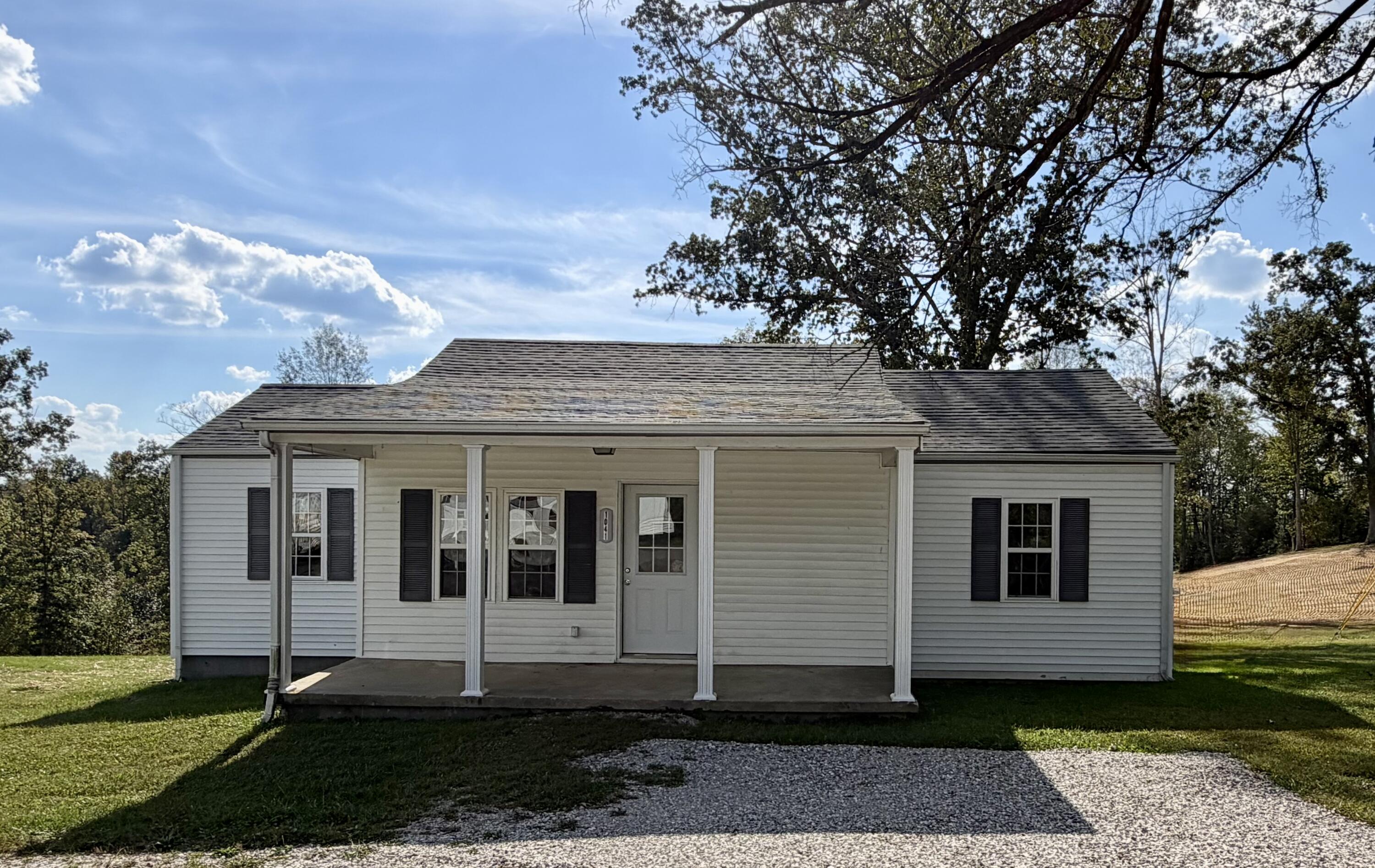 1041 Topton Road Property Photo 1