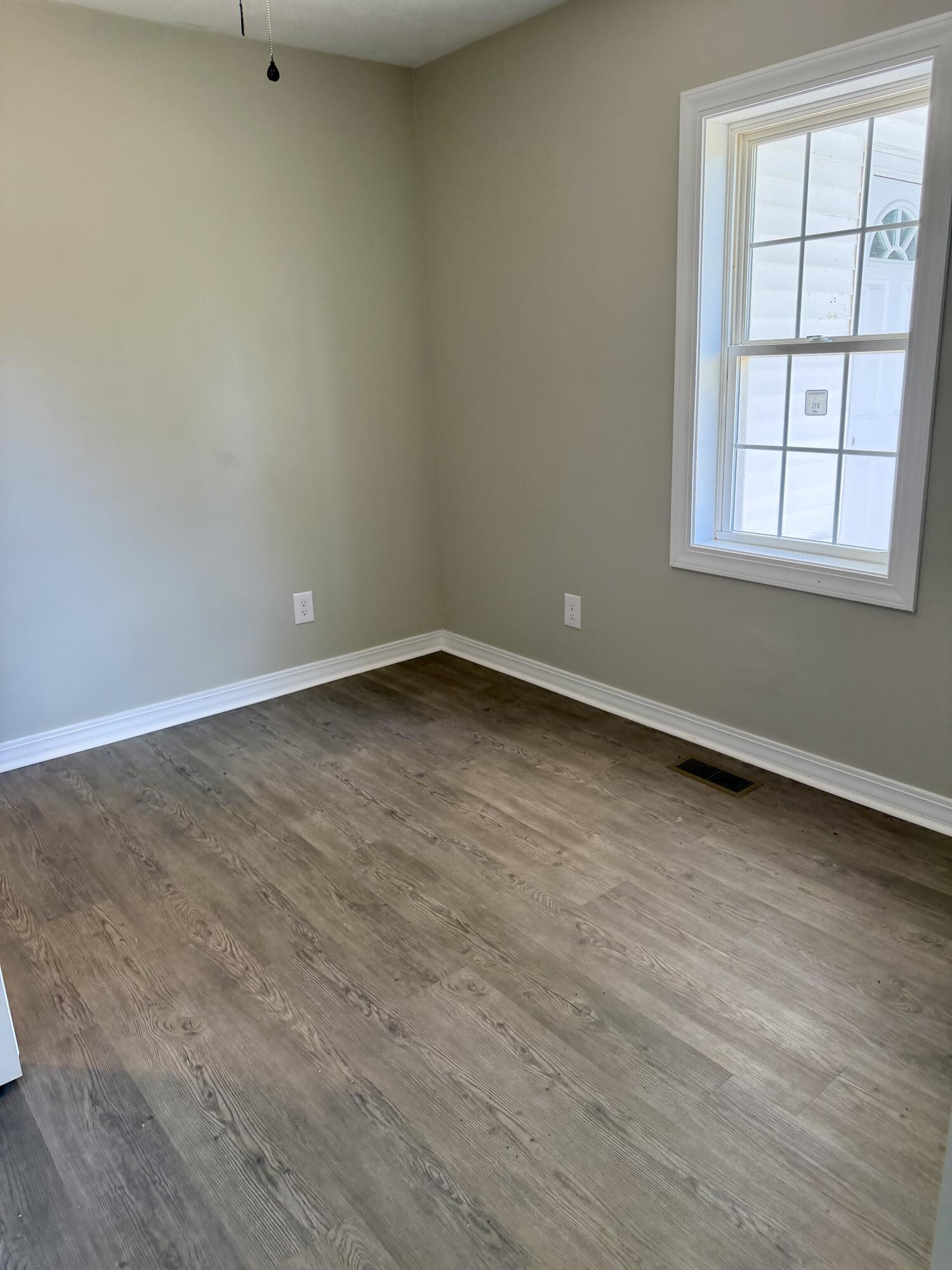 1041 Topton Road Property Photo 14