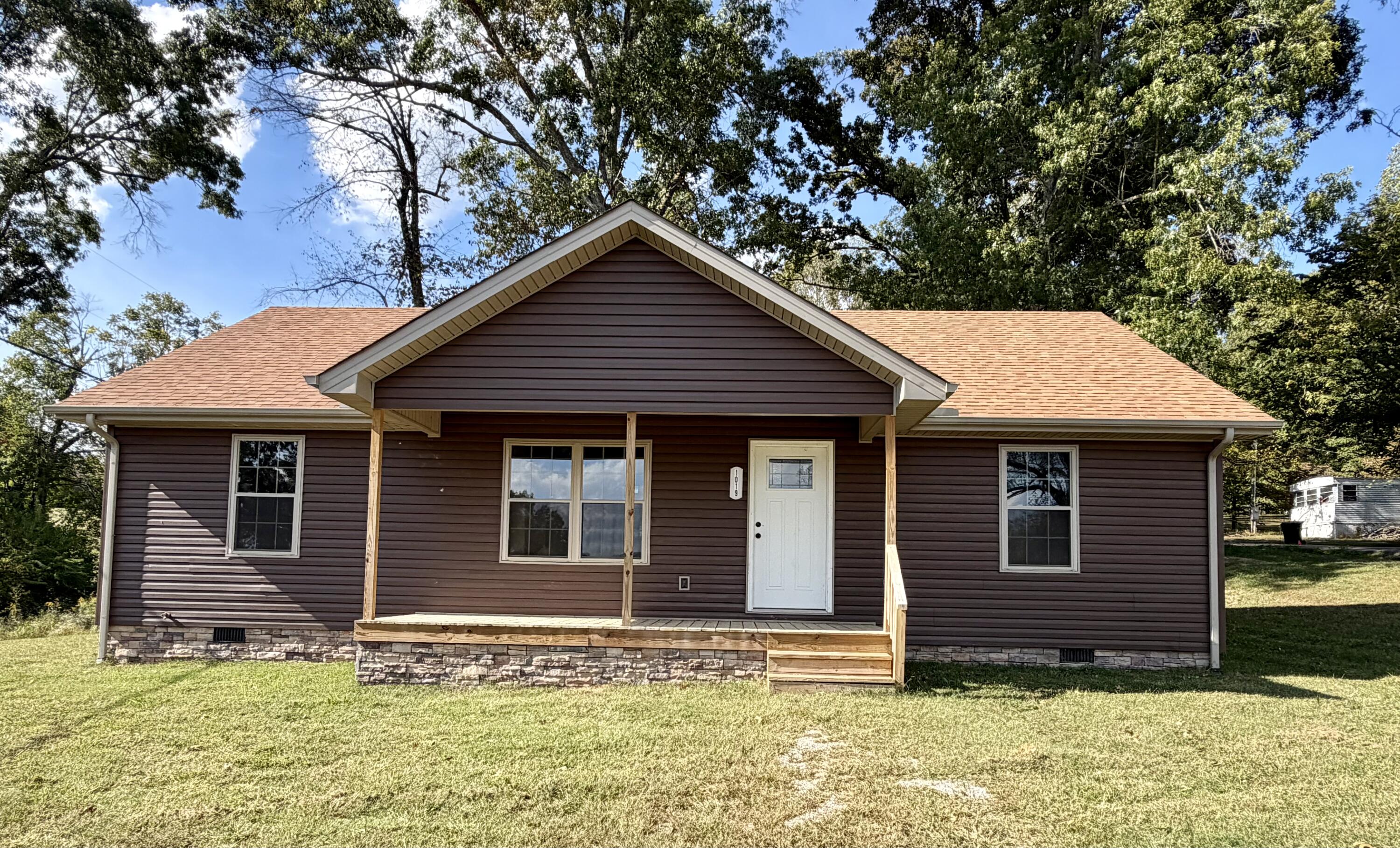 1019 Topton Road Property Photo 1