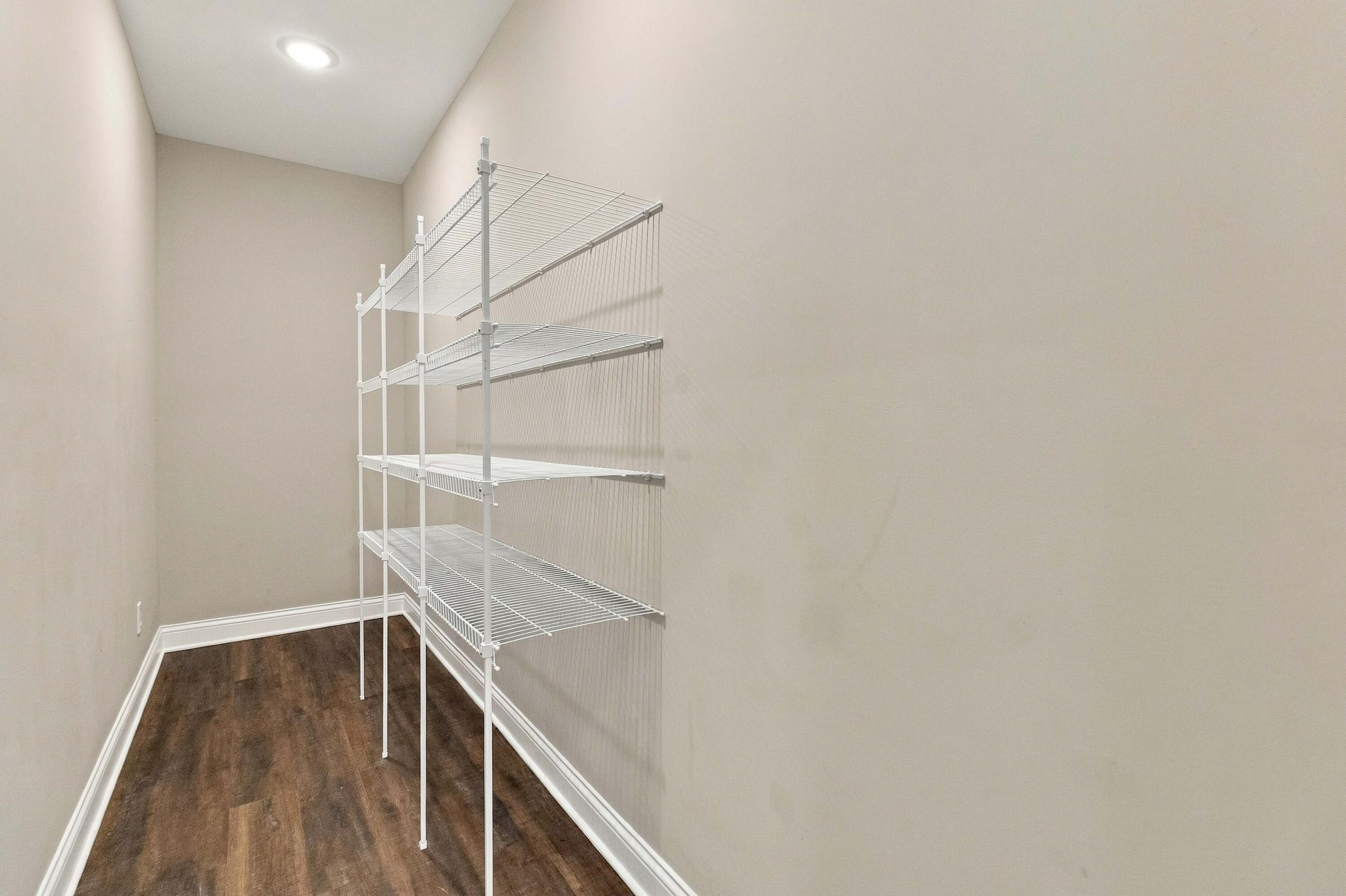 720 Shaker Drive Property Photo 22
