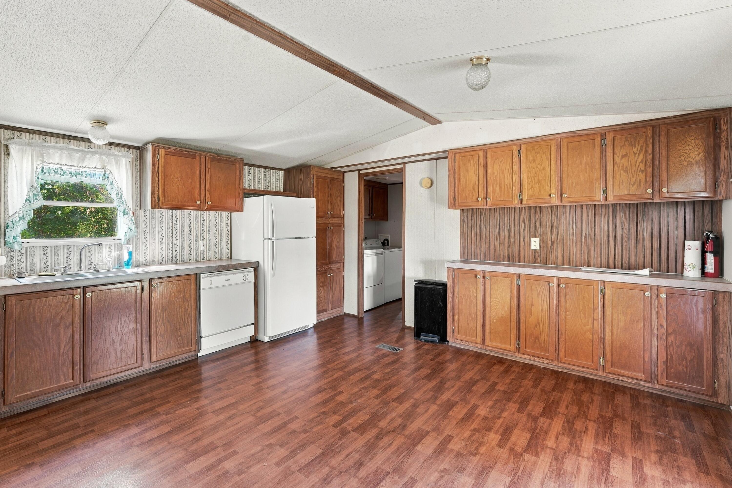 995 Jake Dukes Road Property Photo 2