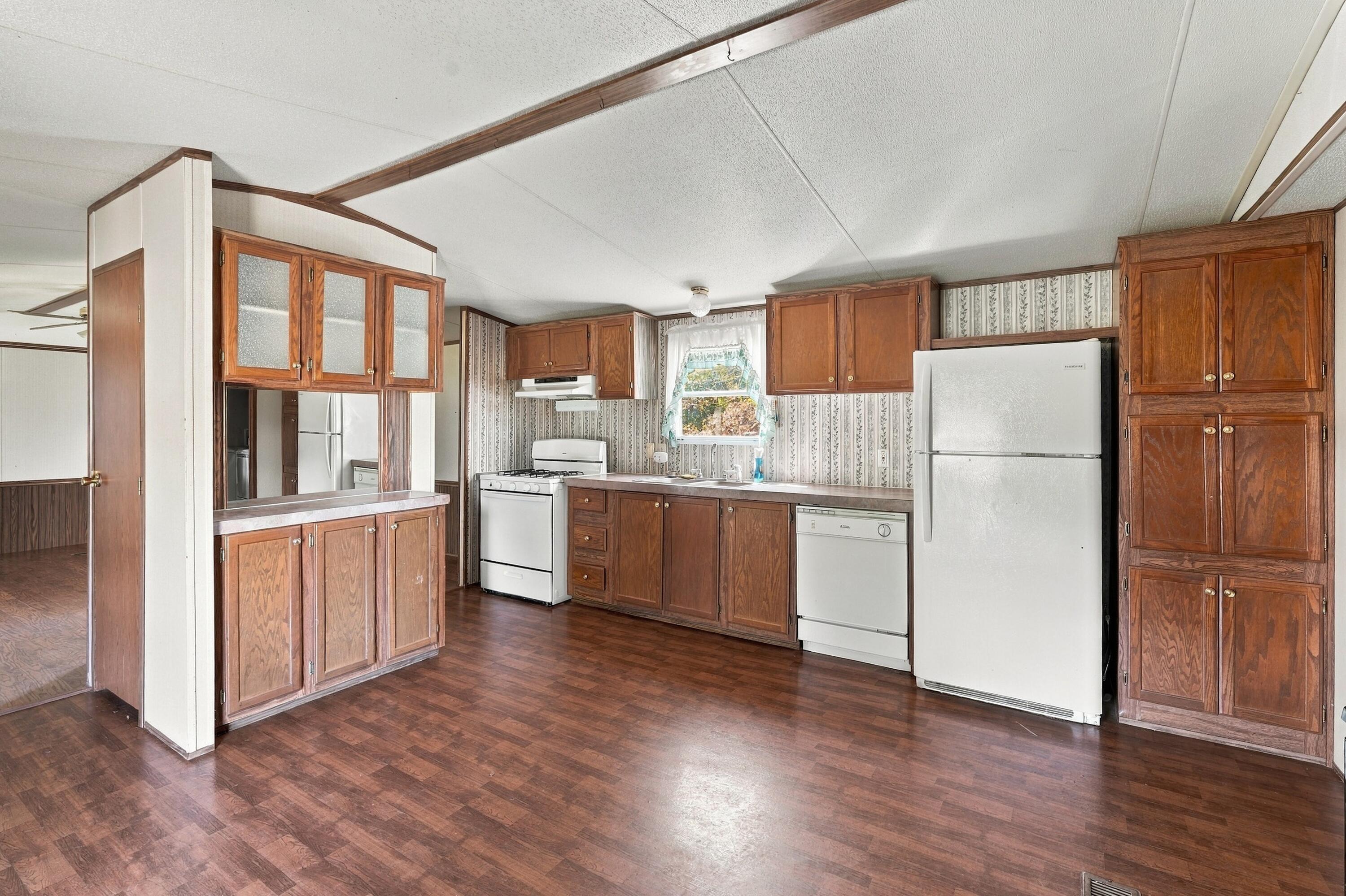 995 Jake Dukes Road Property Photo 3