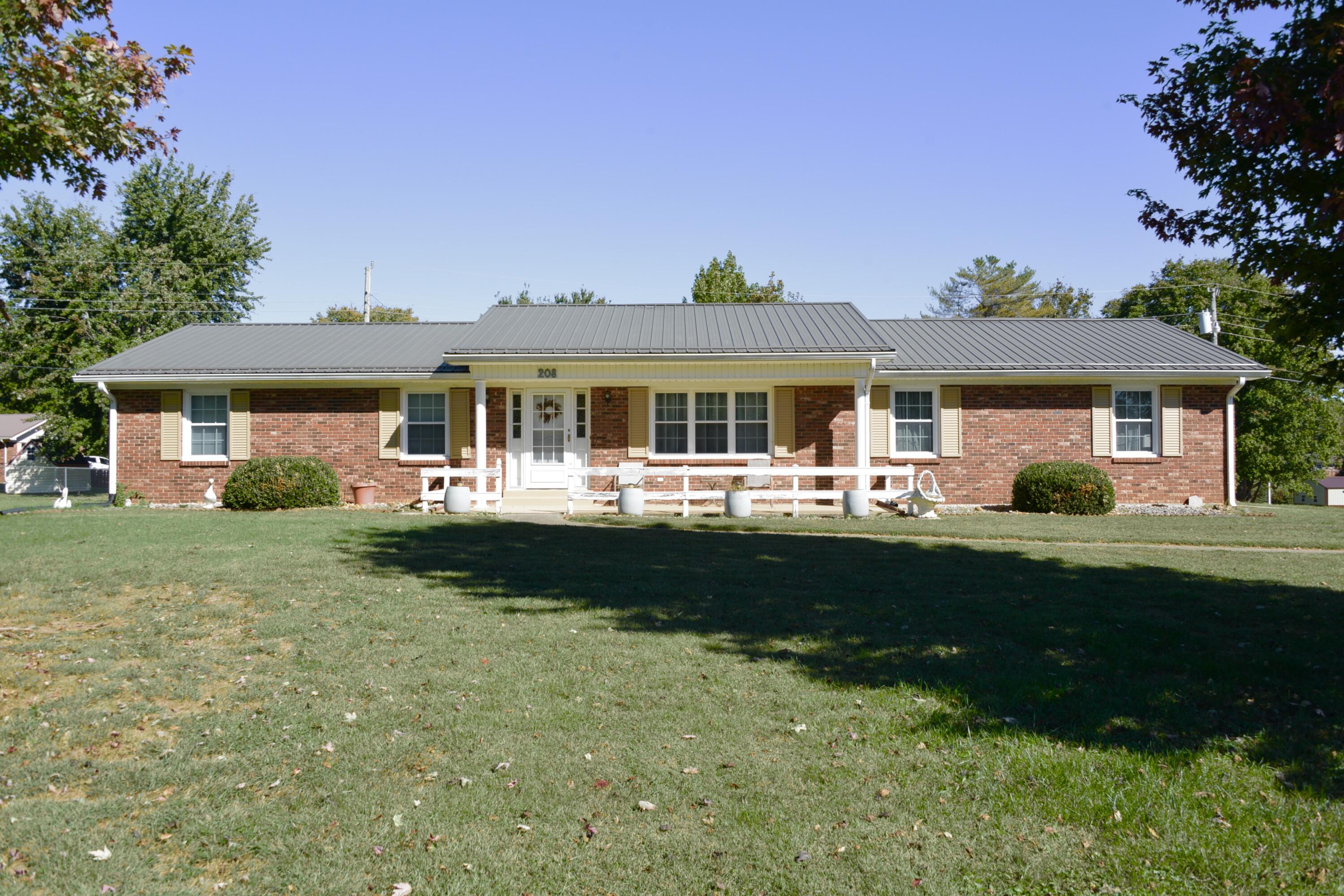 208 Cherokee Trail Property Photo 3
