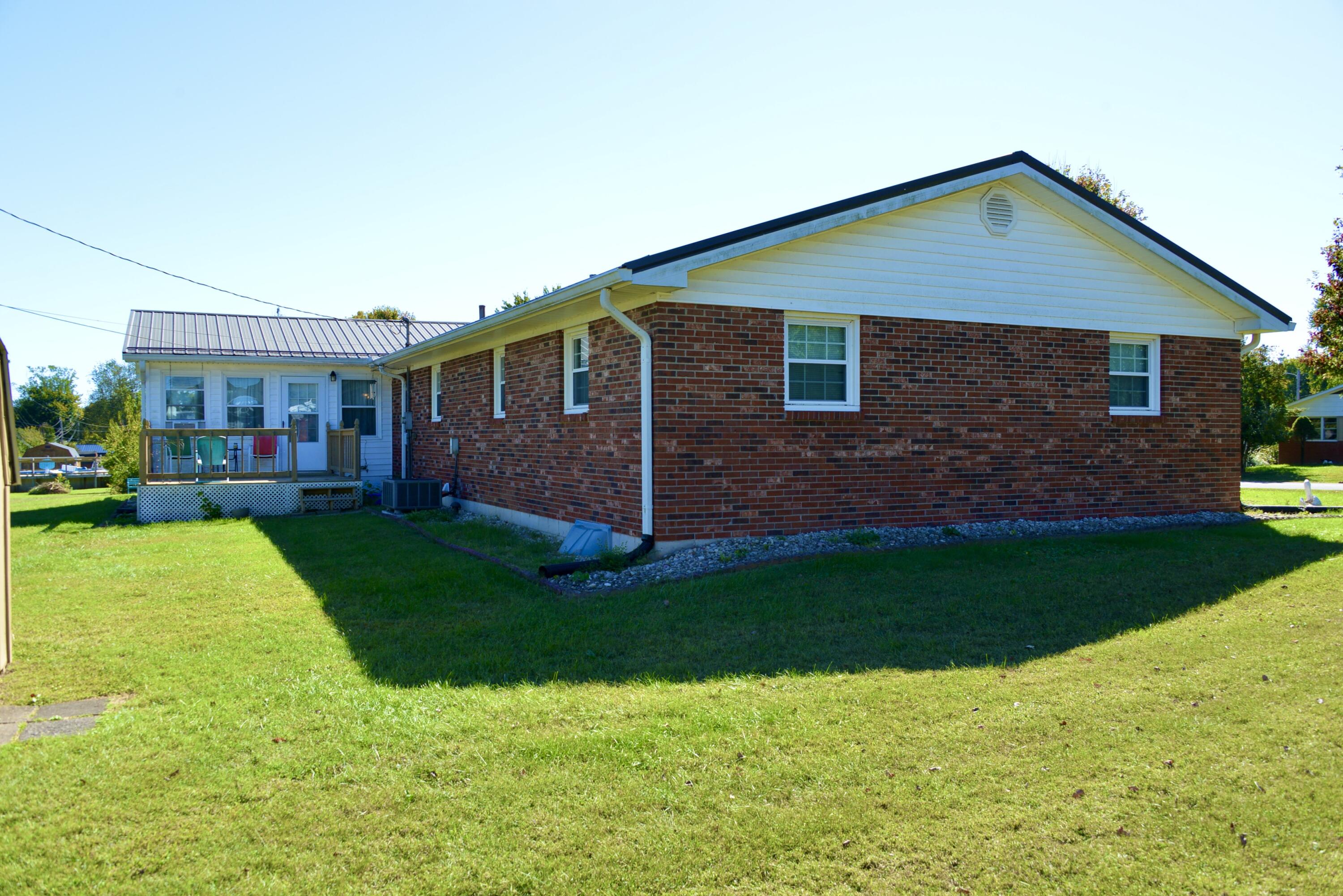 208 Cherokee Trail Property Photo 6