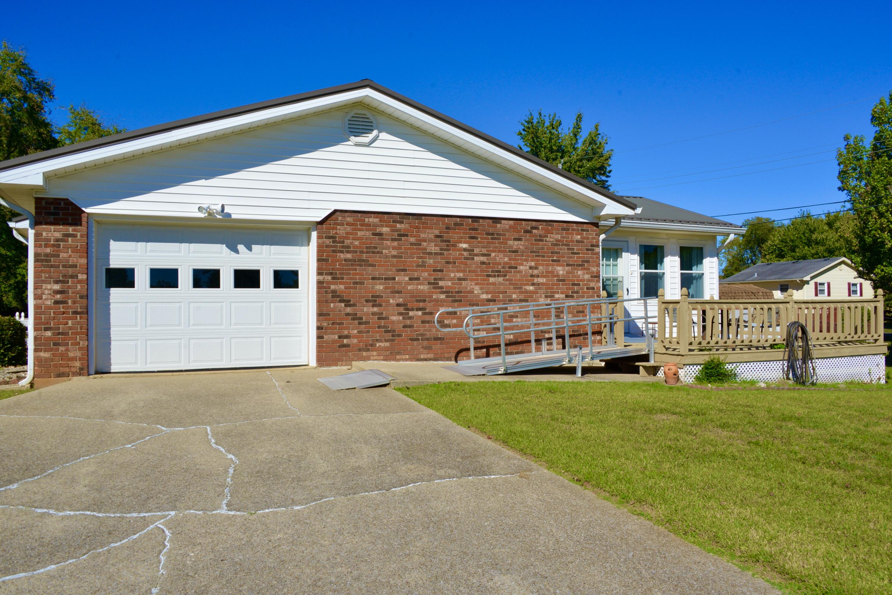 208 Cherokee Trail Property Photo 25