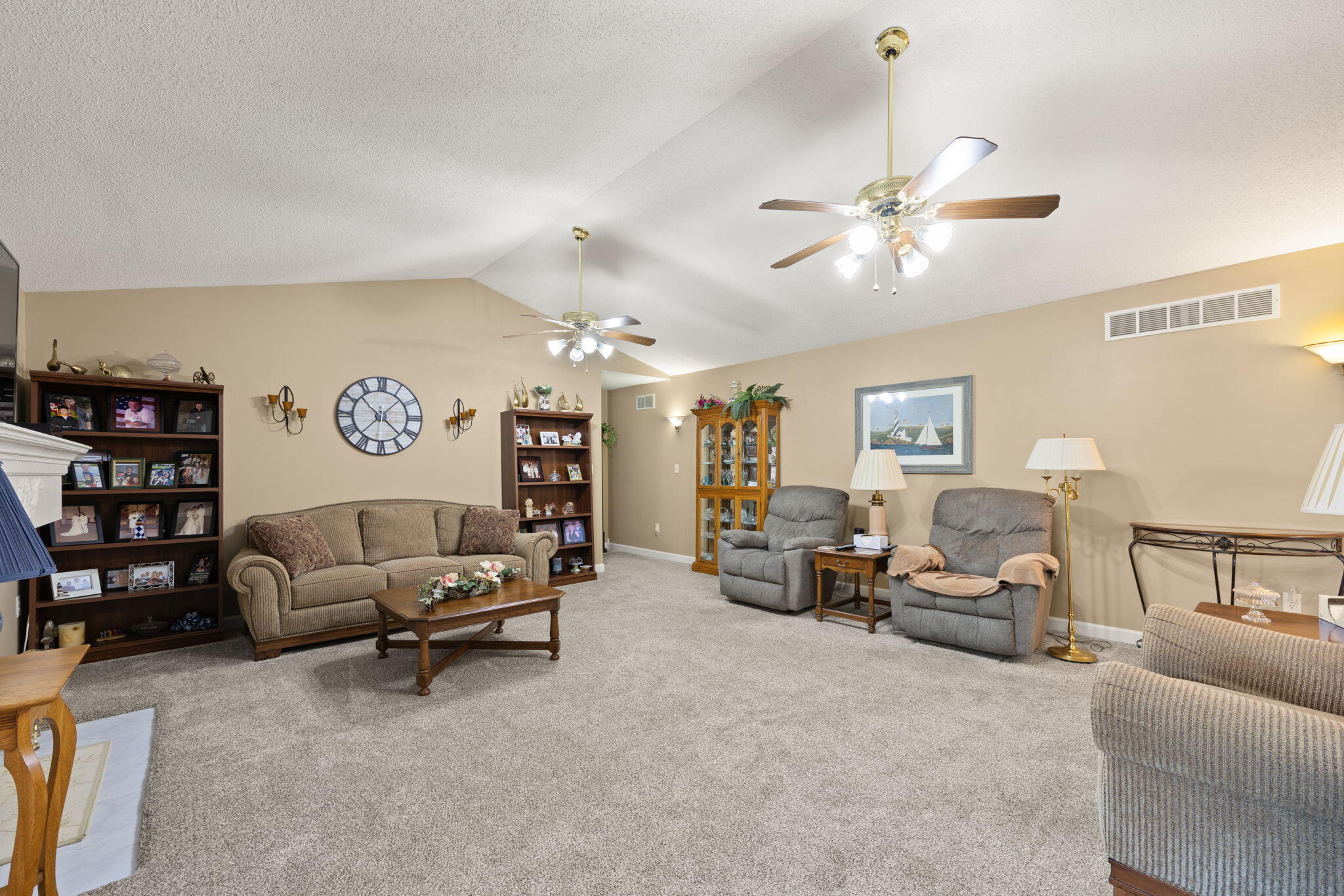 212 Shadow Hill Drive Property Photo 17