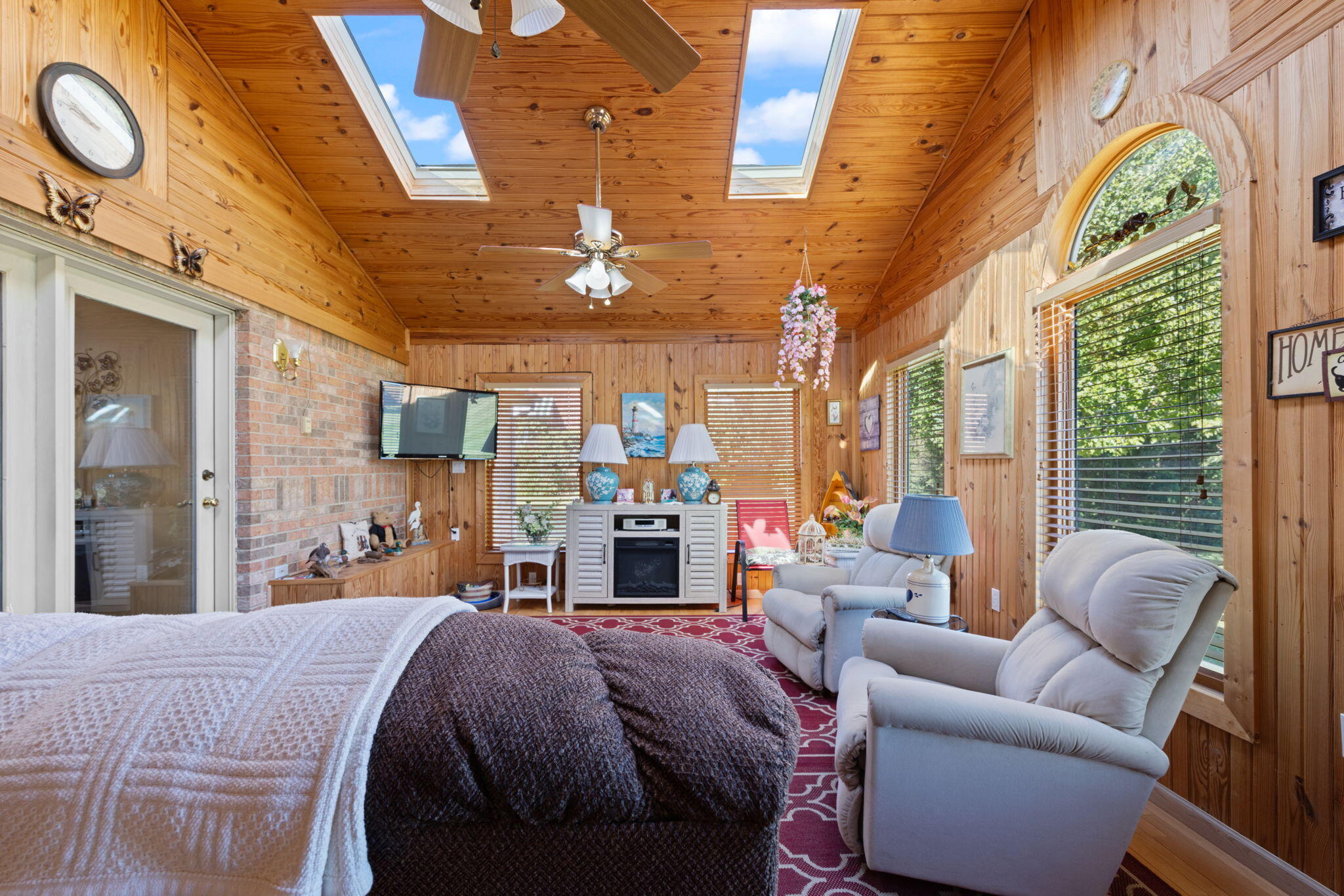 212 Shadow Hill Drive Property Photo 39