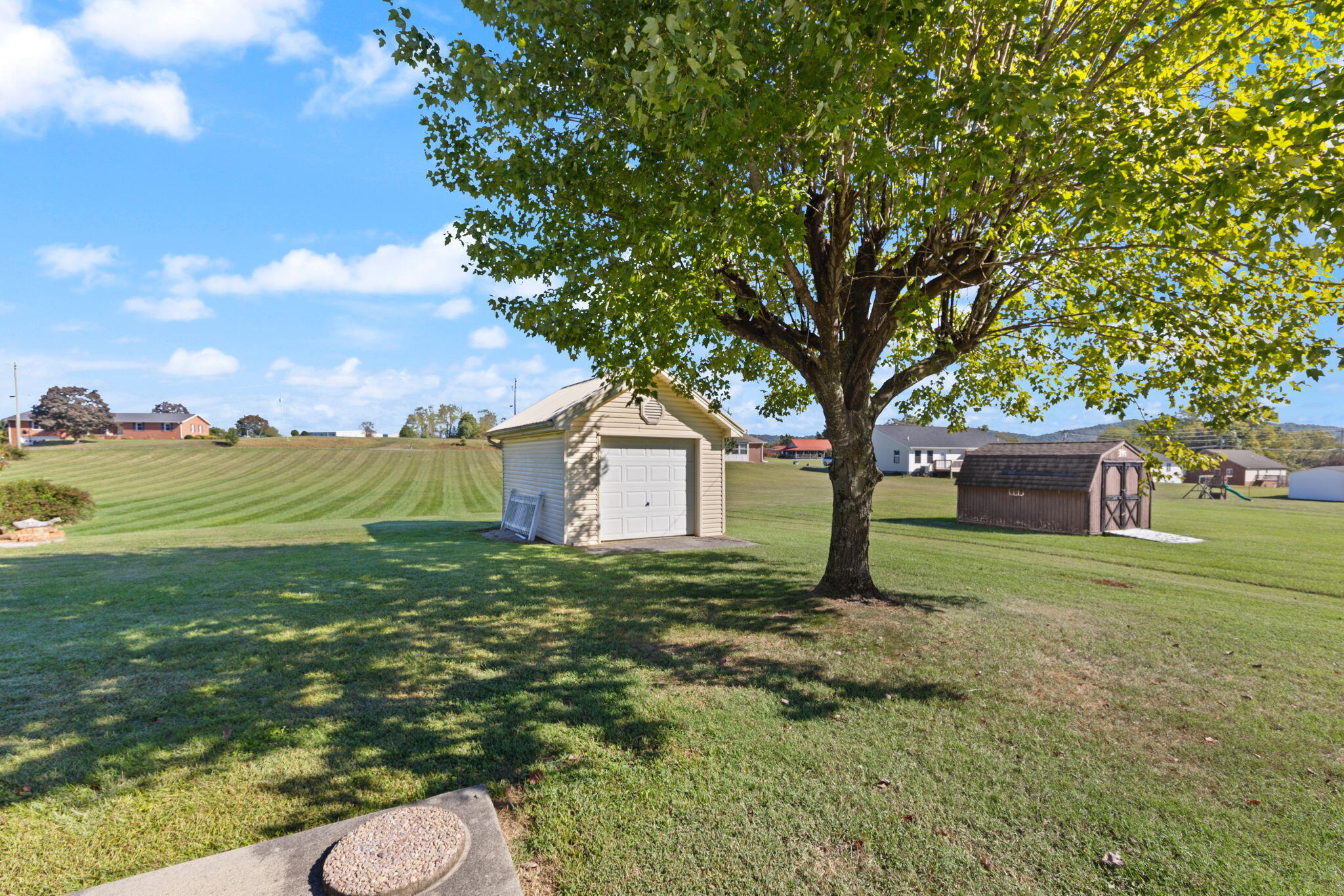 212 Shadow Hill Drive Property Photo 98