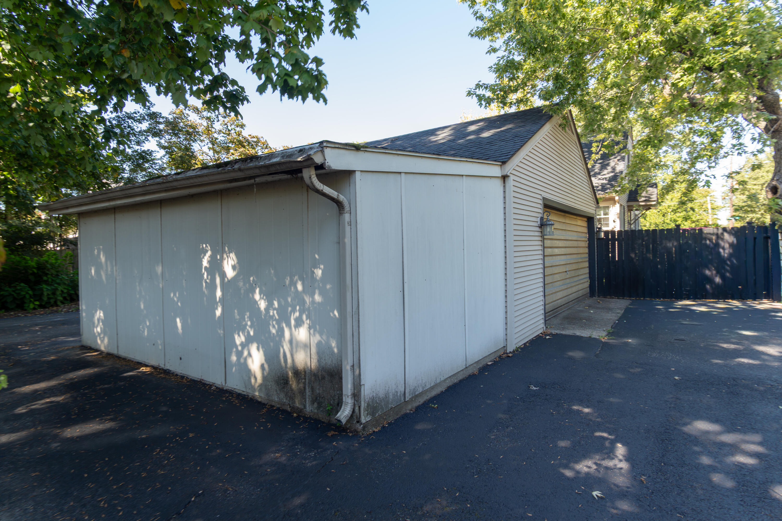 3200 Monroe Street Property Photo 11