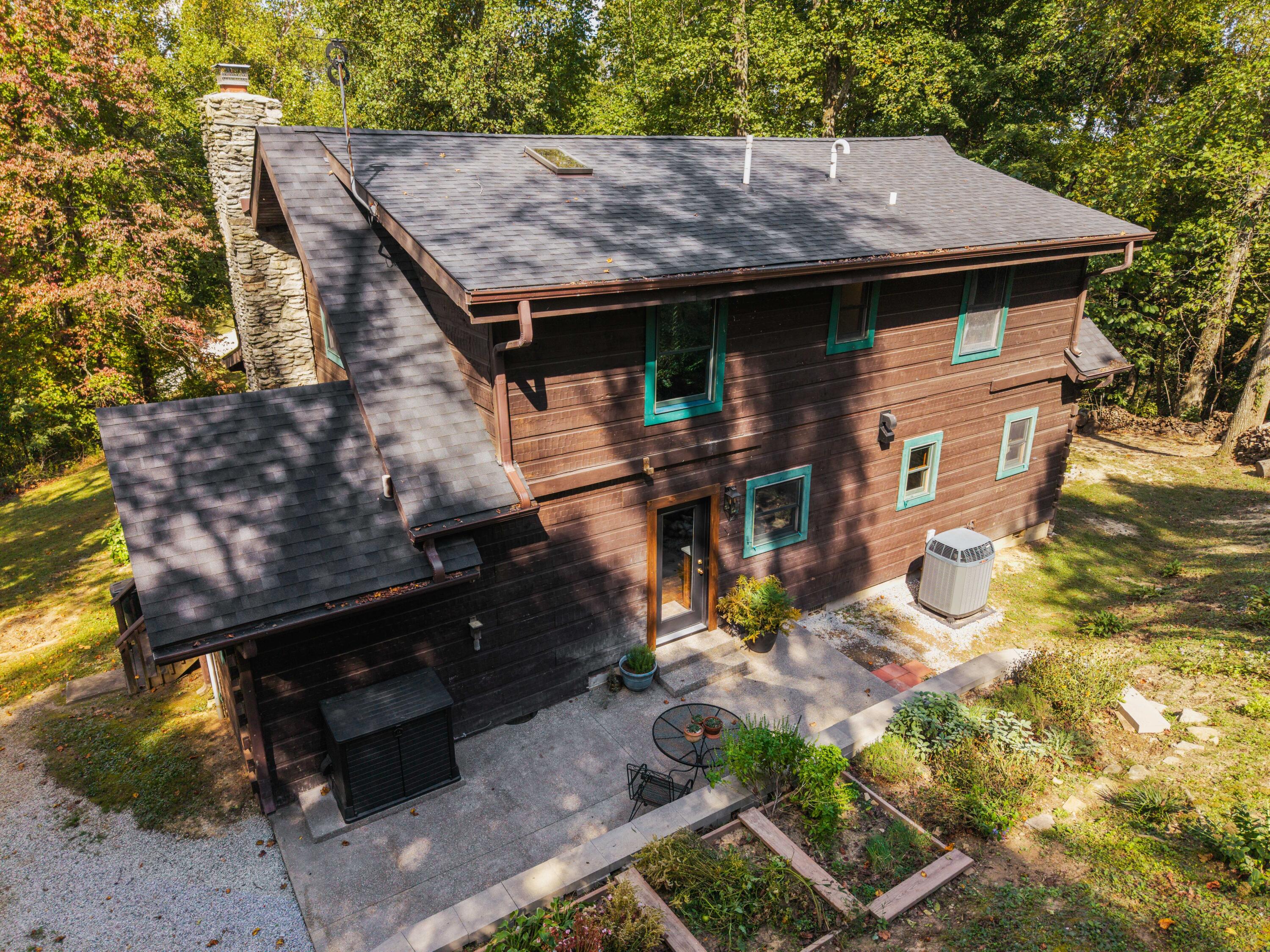 854 Wildrose Road Property Photo 4
