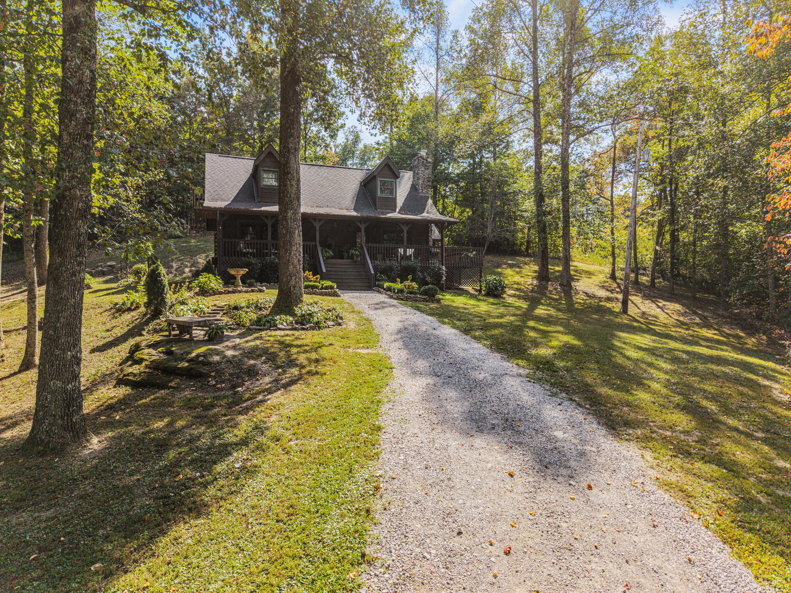 854 Wildrose Road Property Photo 6