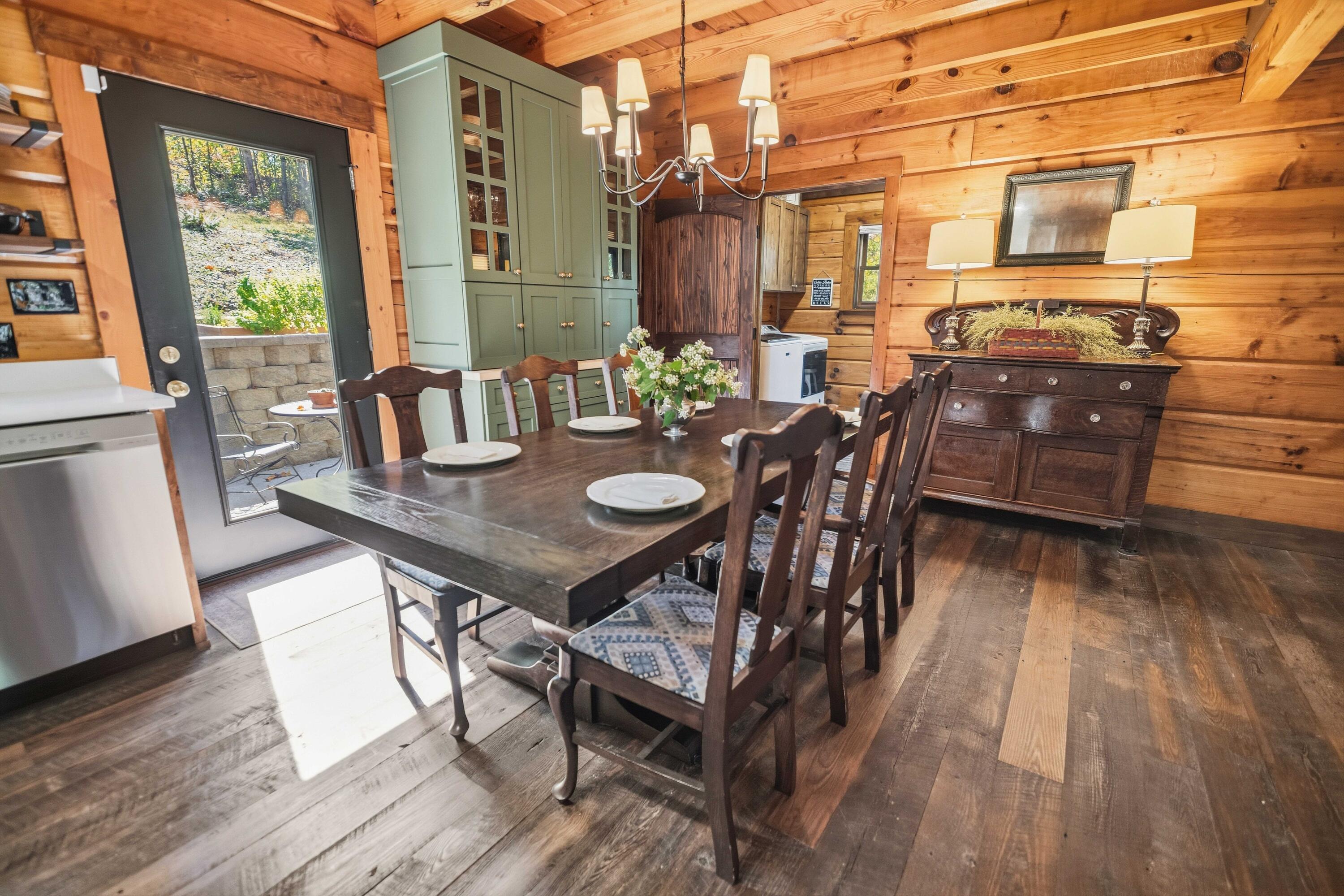 854 Wildrose Road Property Photo 15