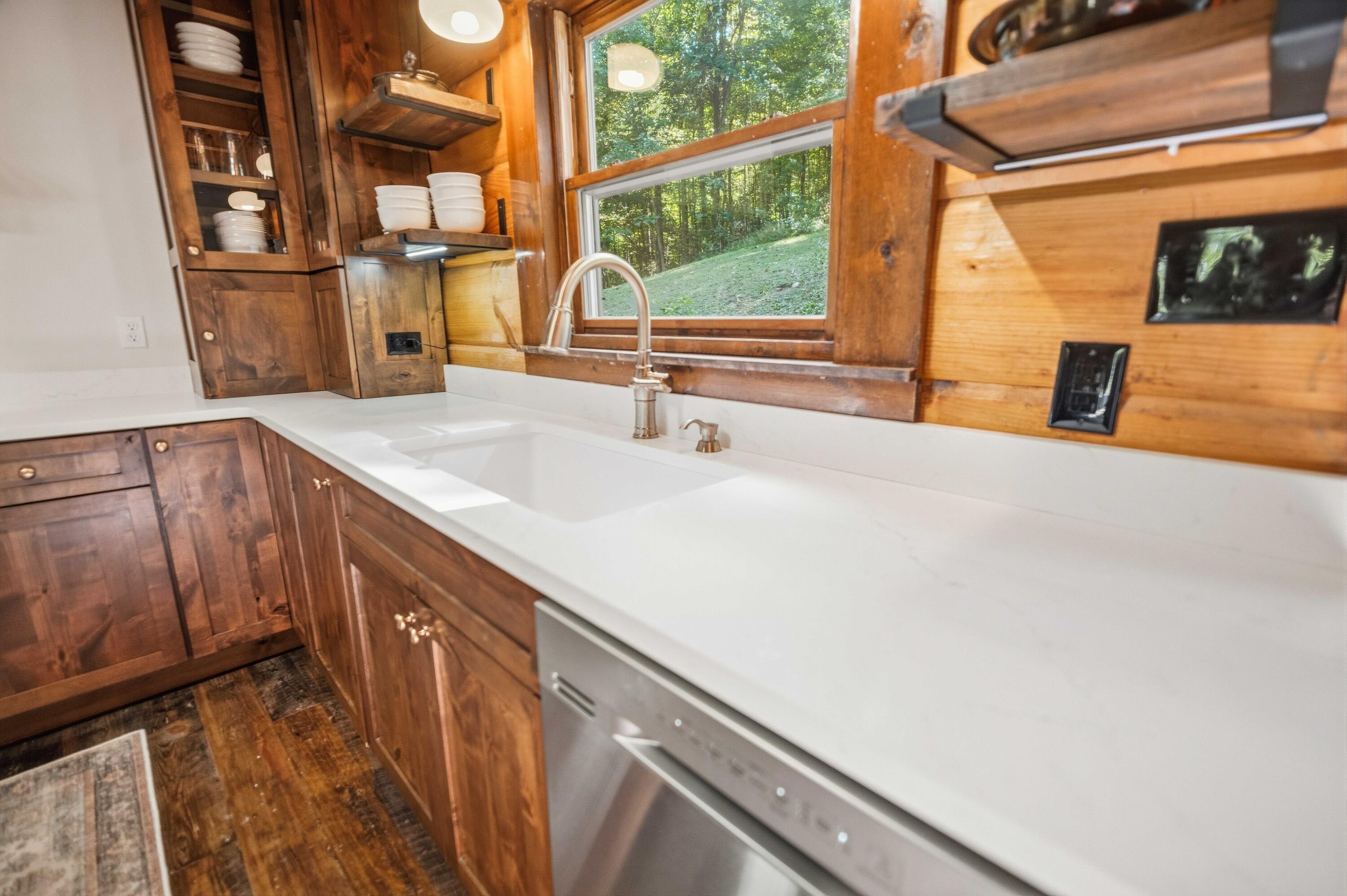854 Wildrose Road Property Photo 18