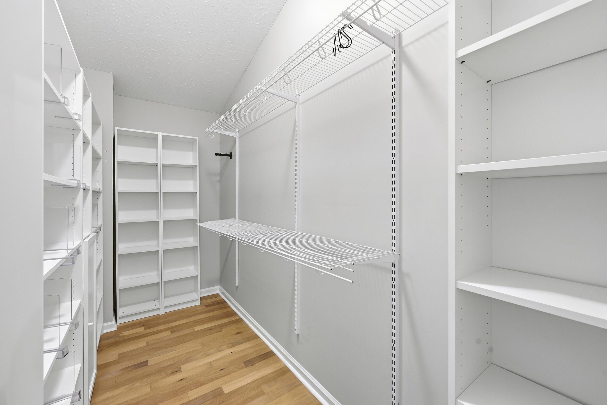 433 Whitfield Drive Property Photo 28