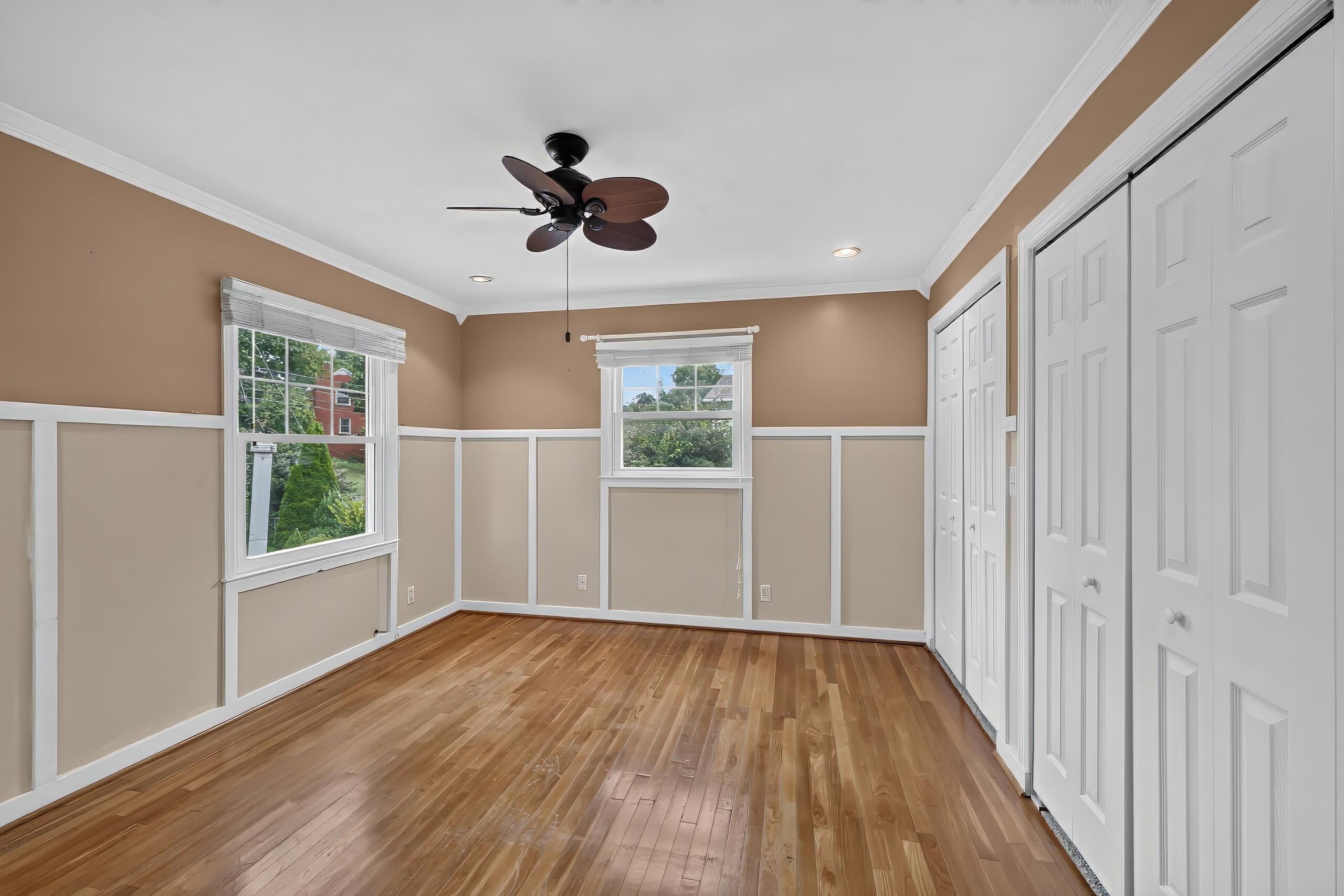 1009 Castleton Way Property Photo 34