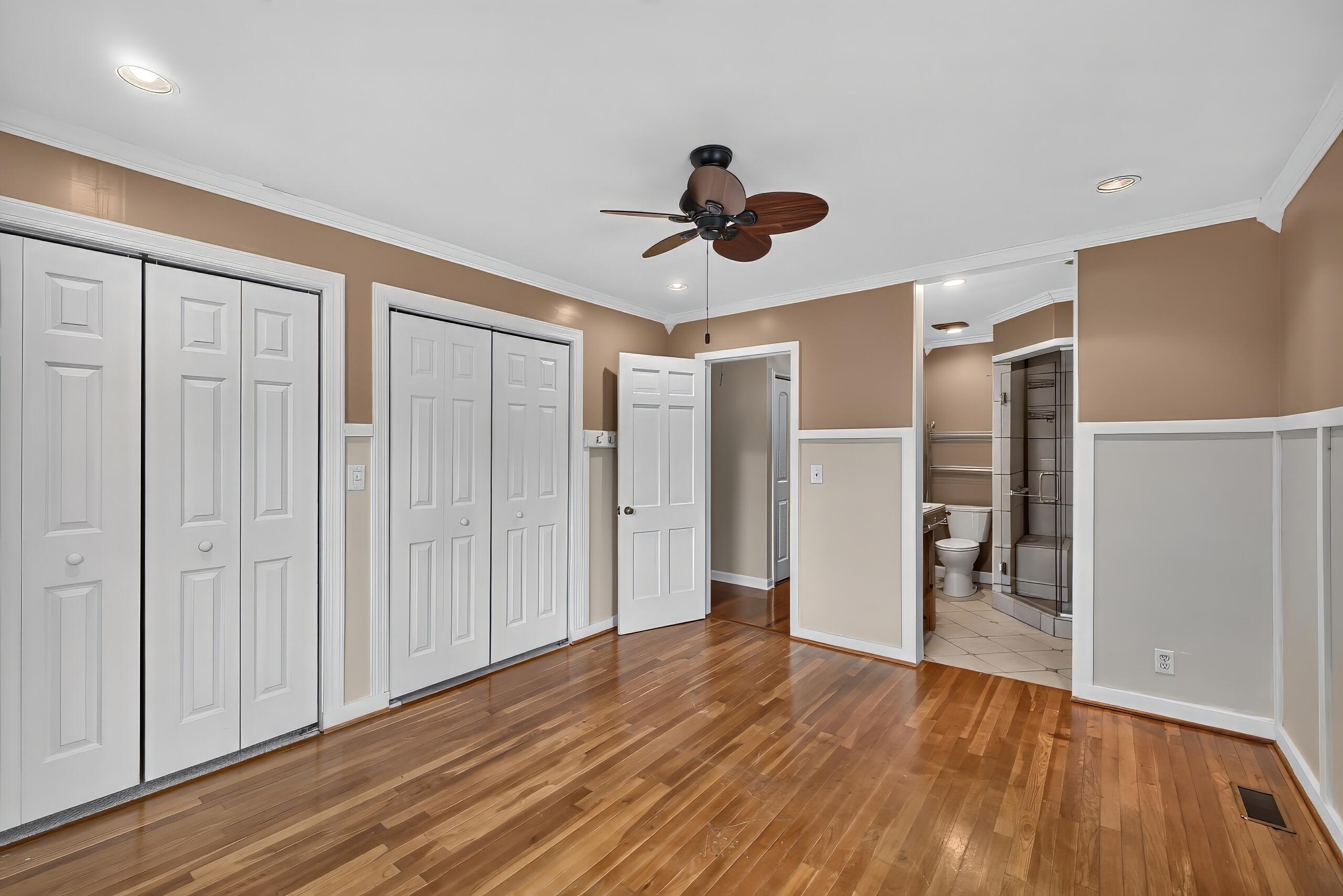 1009 Castleton Way Property Photo 35