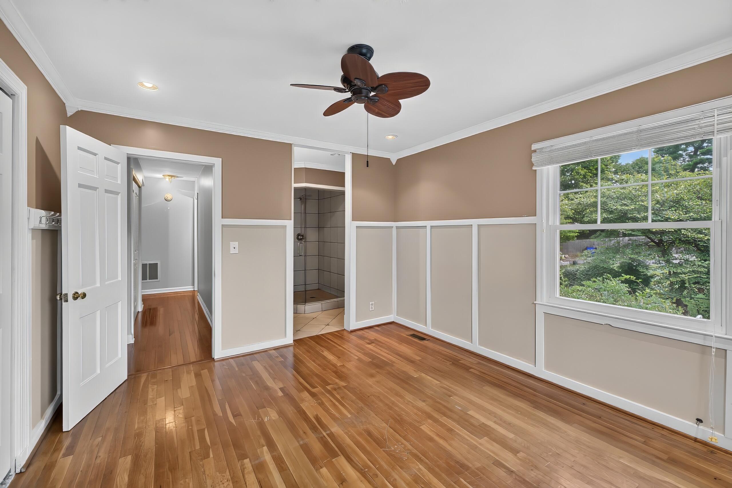 1009 Castleton Way Property Photo 36
