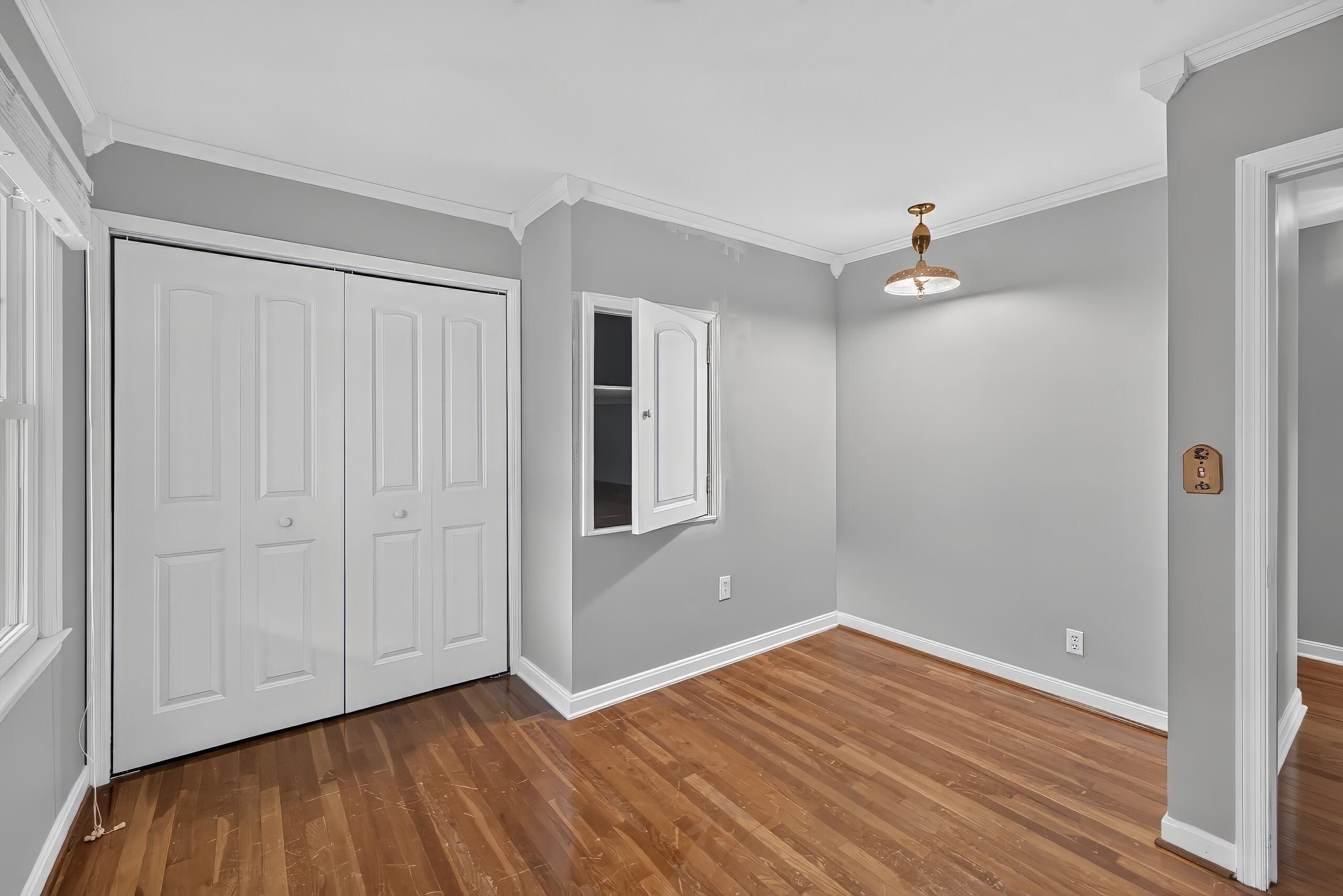 1009 Castleton Way Property Photo 42