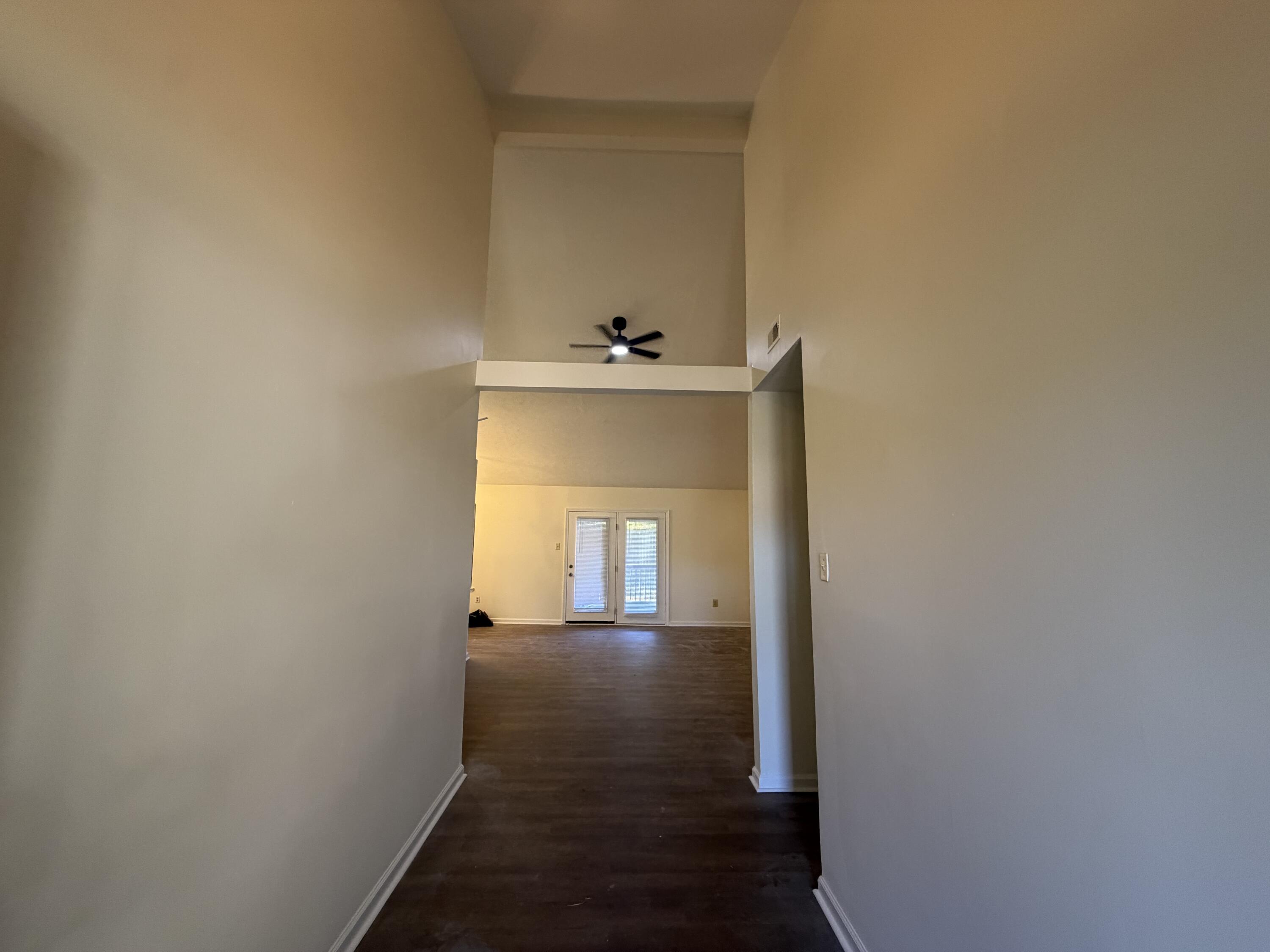 1584 Springfield Drive Property Photo 2