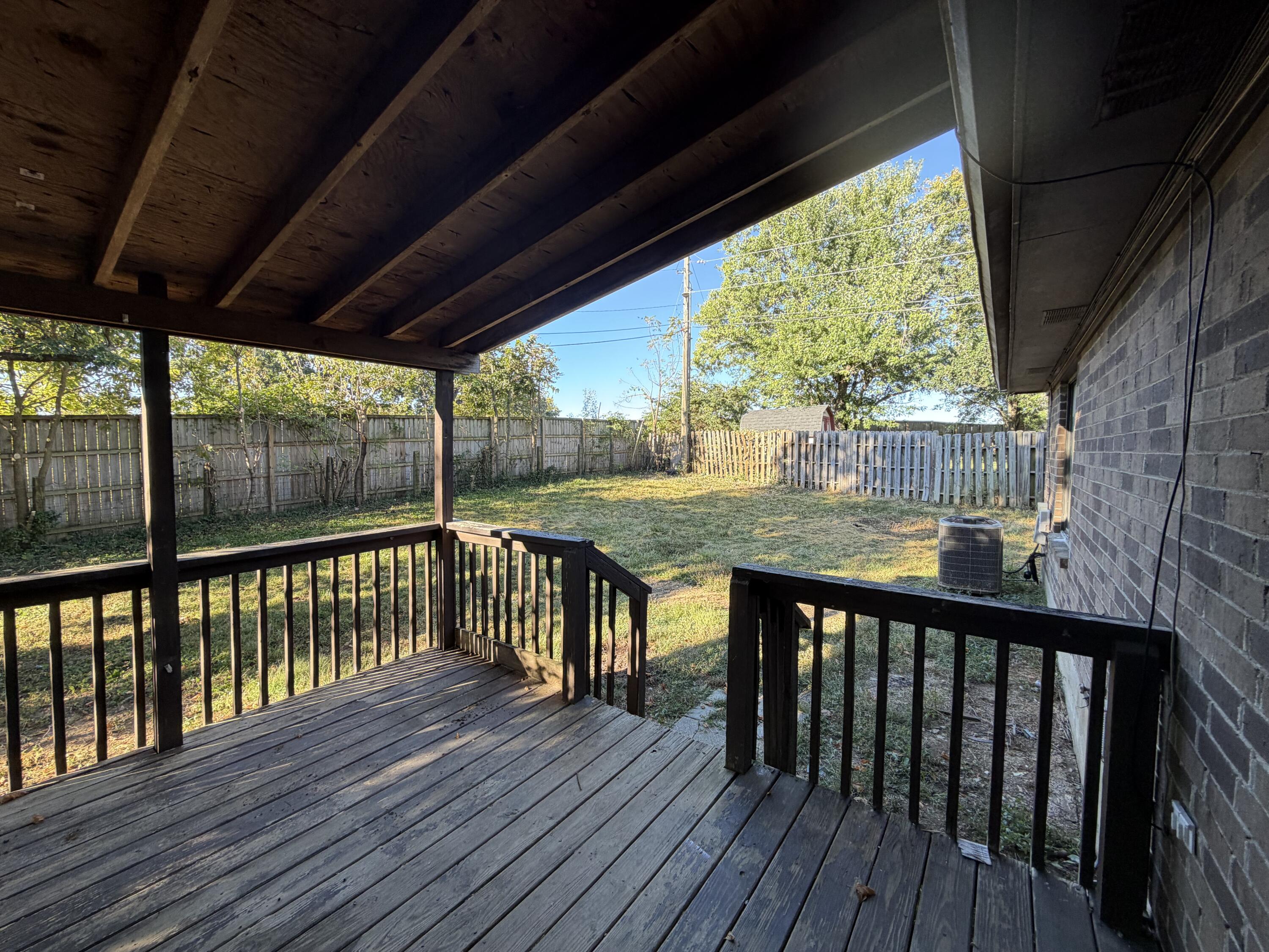 1584 Springfield Drive Property Photo 7