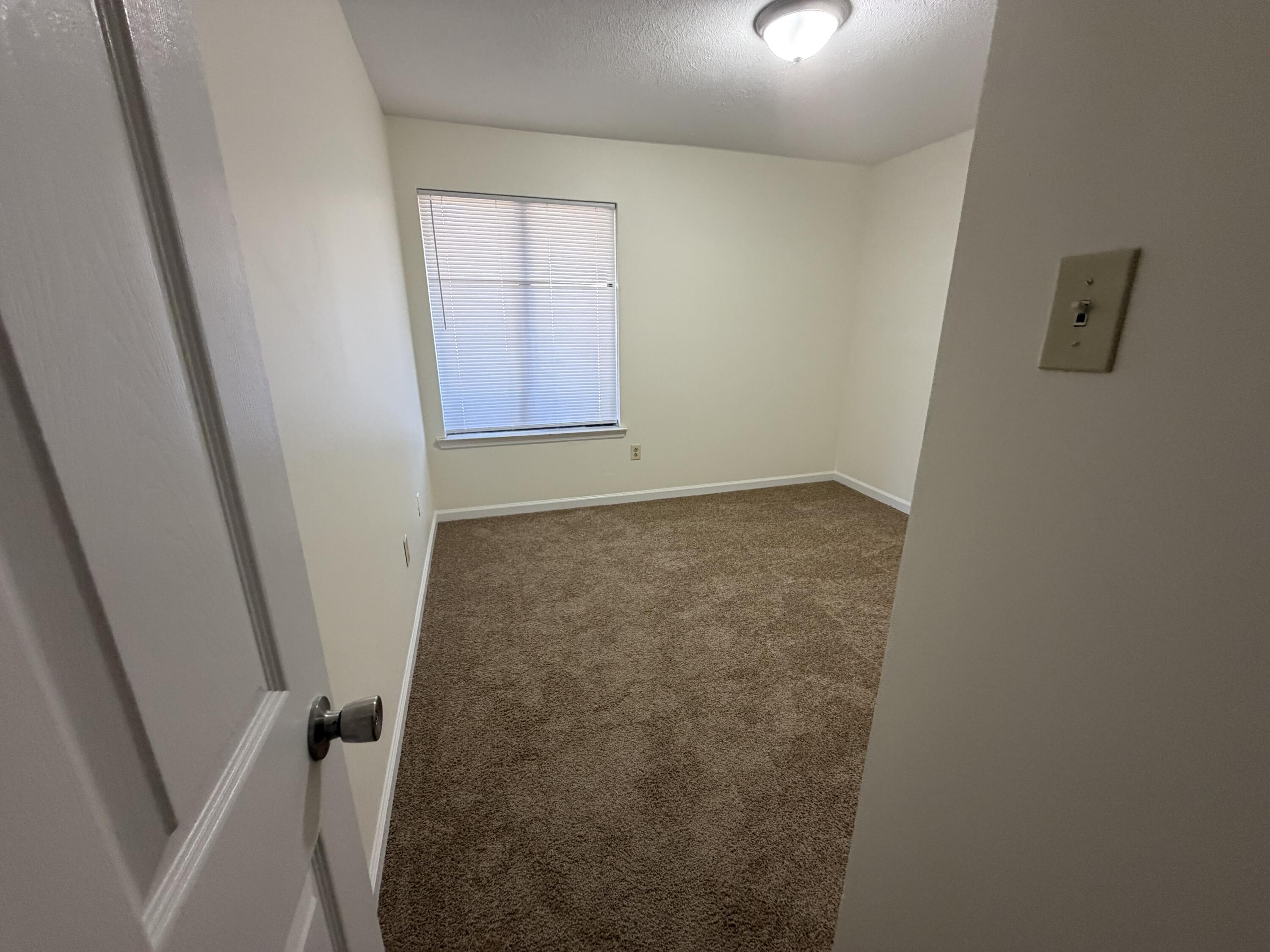 1584 Springfield Drive Property Photo 10