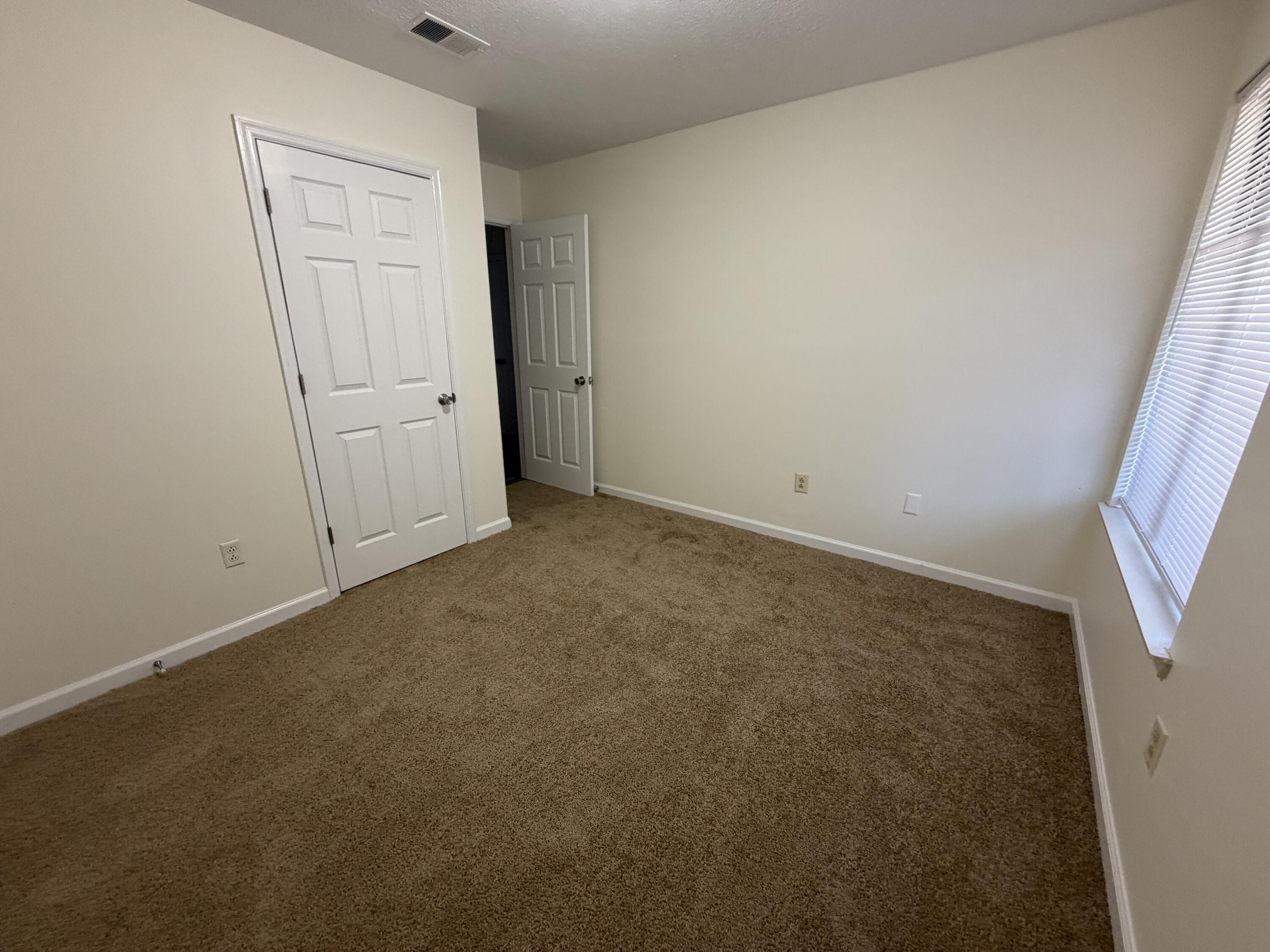 1584 Springfield Drive Property Photo 11