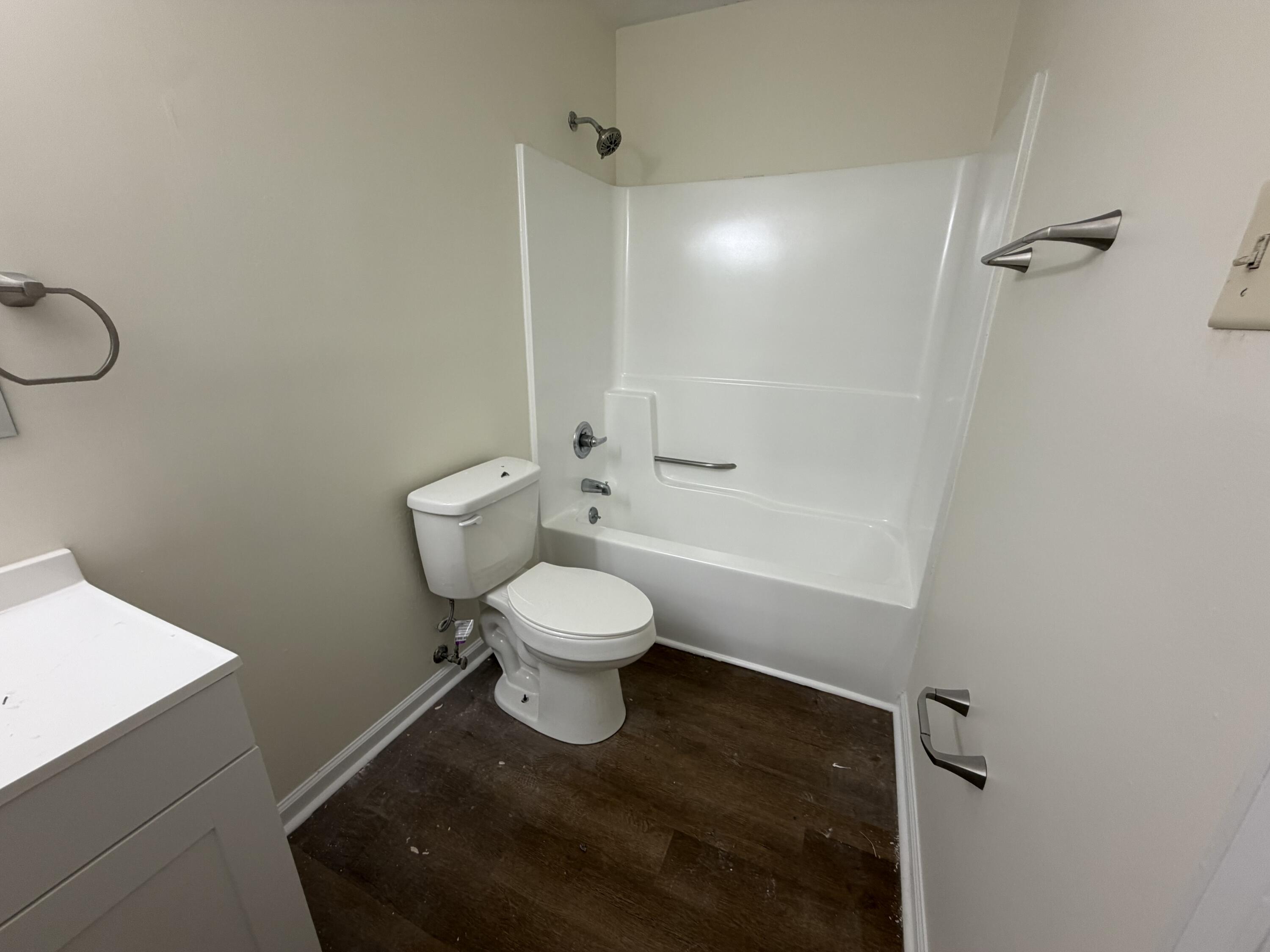 1584 Springfield Drive Property Photo 14