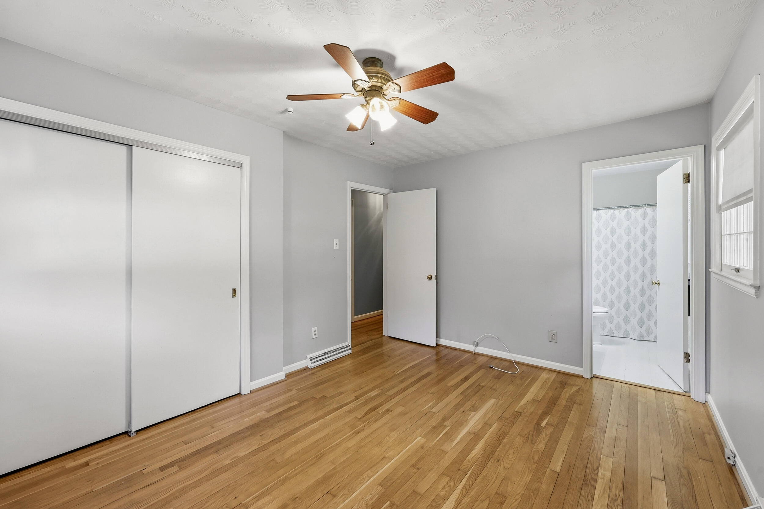 1046 Elmendorf Drive Property Photo 15