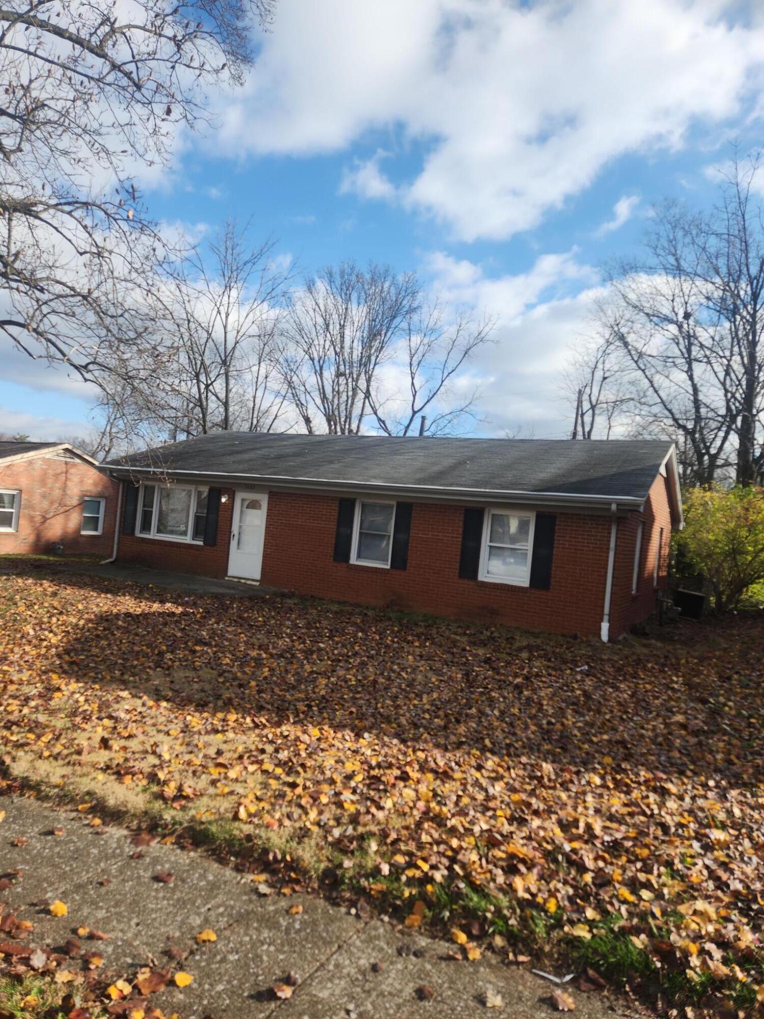 3832 Walhampton Drive Property Photo 1