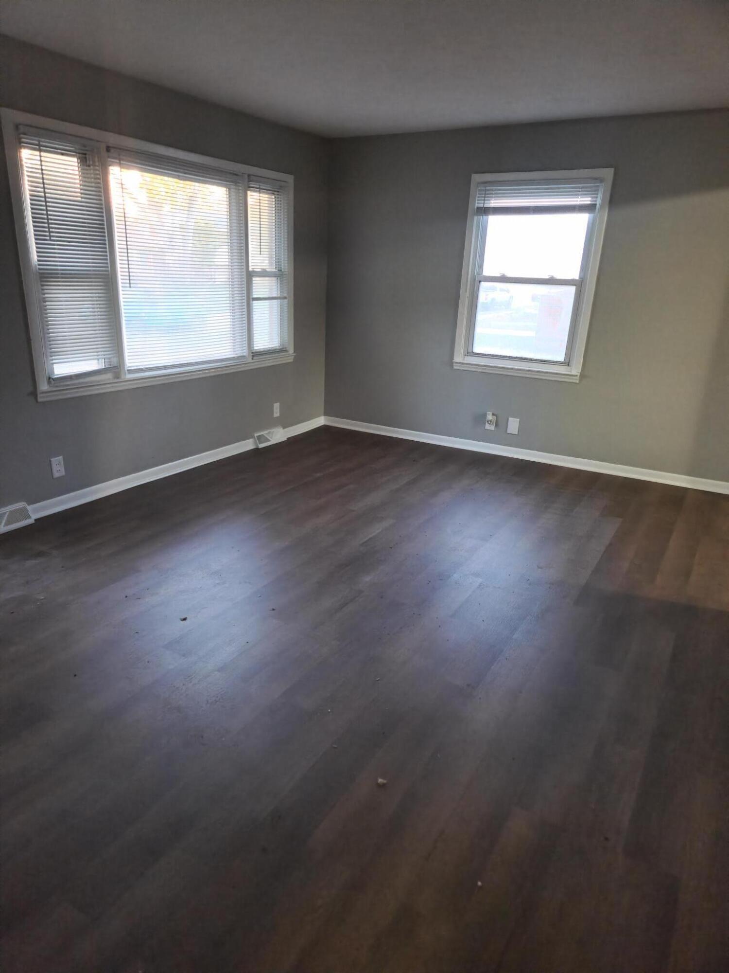 3832 Walhampton Drive Property Photo 4