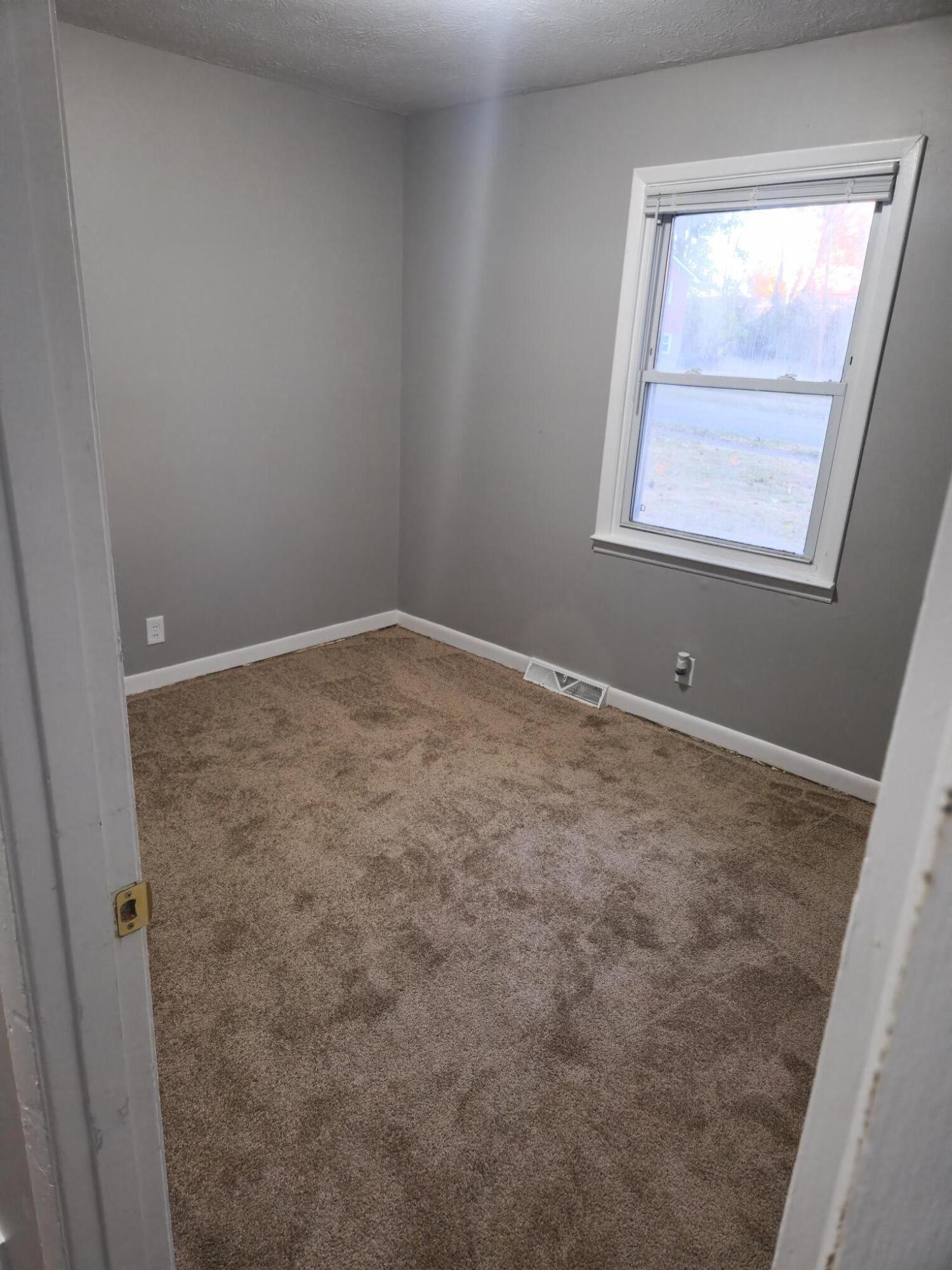 3832 Walhampton Drive Property Photo 8