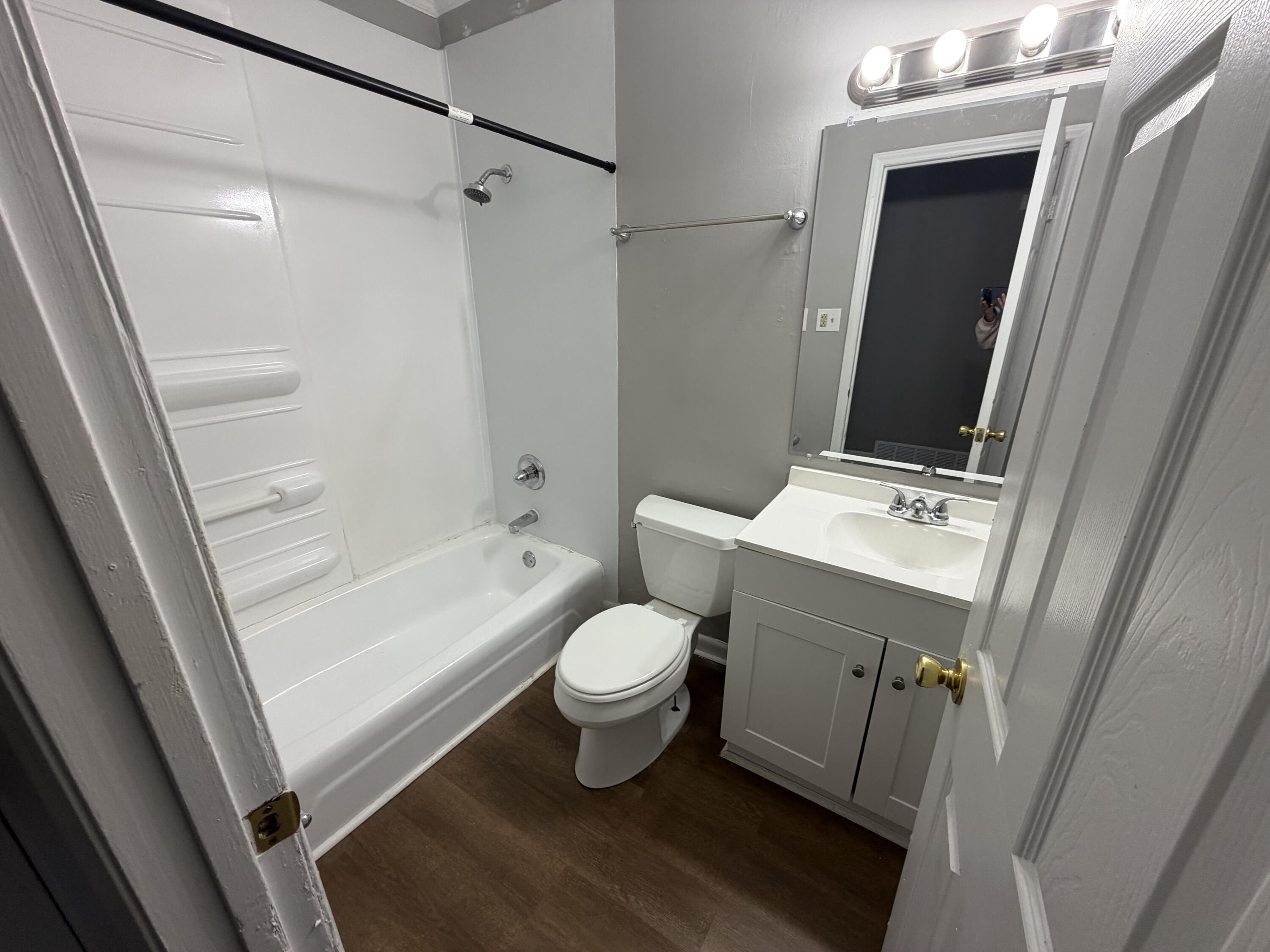 3832 Walhampton Drive Property Photo 8