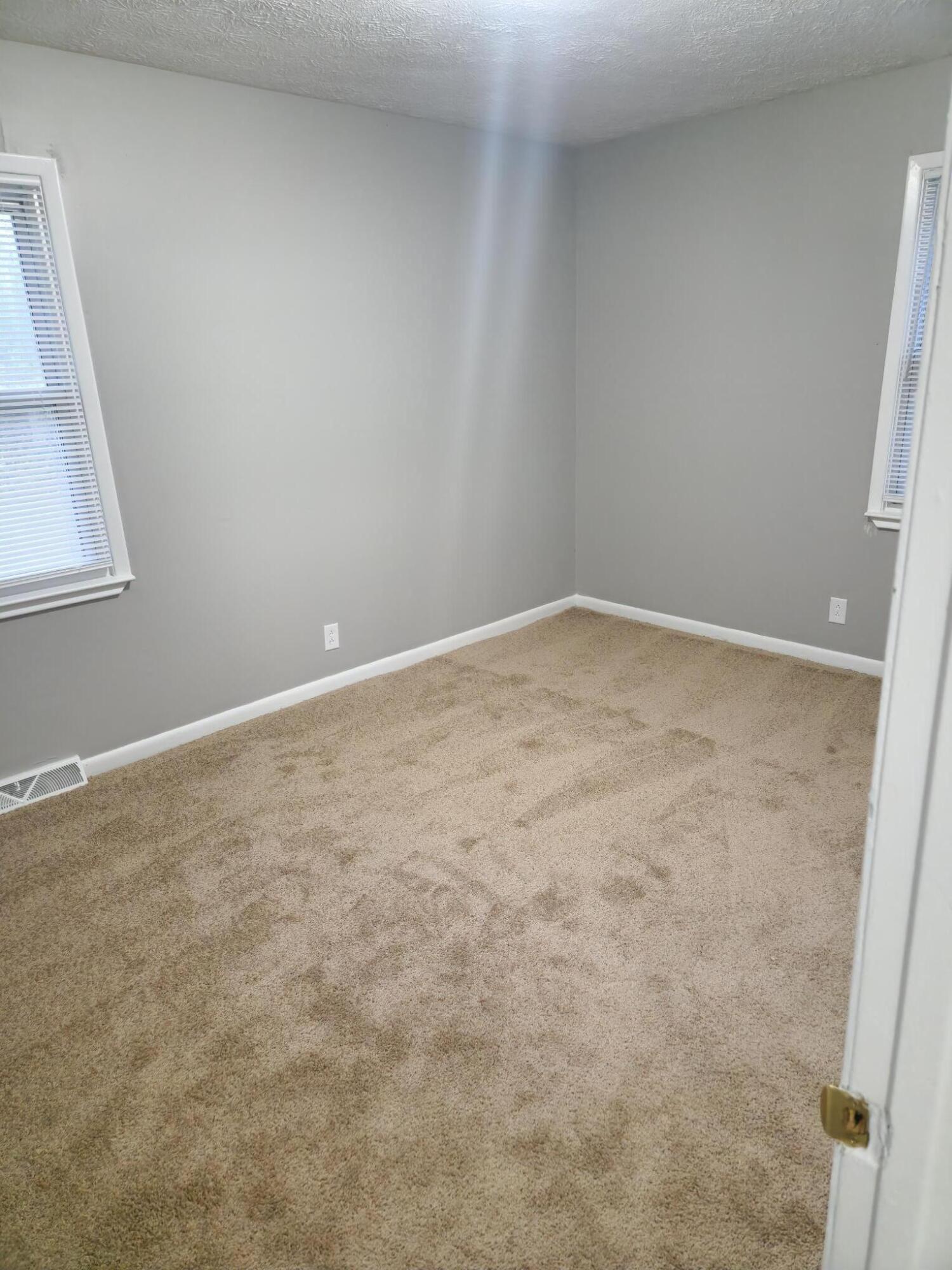 3832 Walhampton Drive Property Photo 9