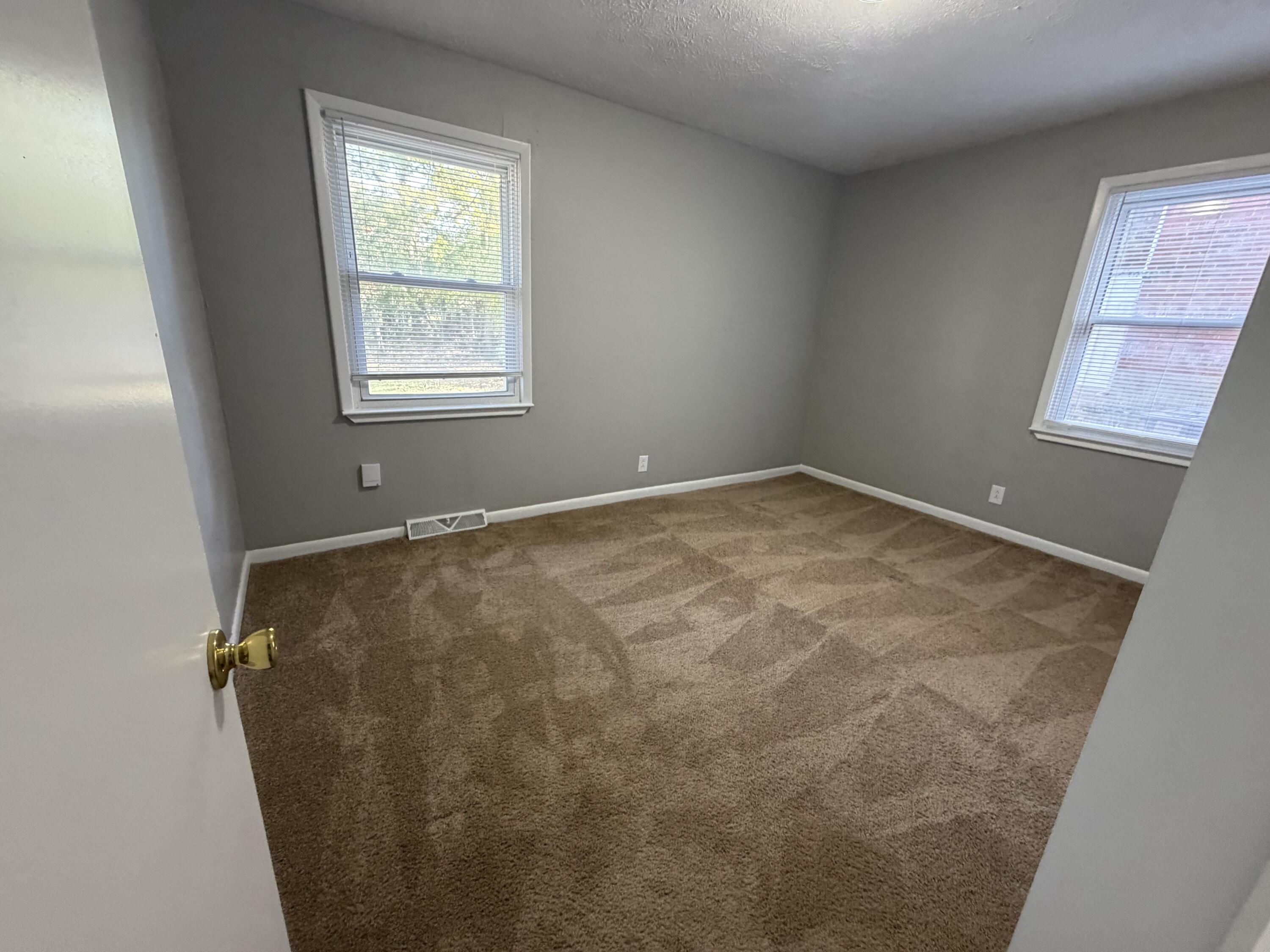 3832 Walhampton Drive Property Photo 9