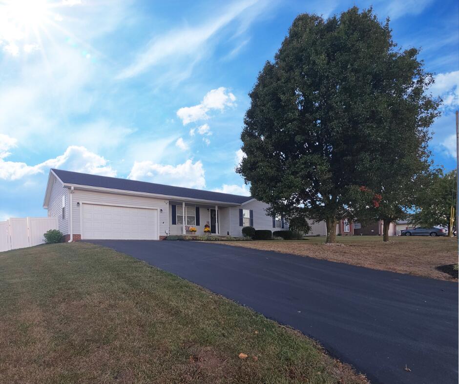 205 Helena Drive Property Photo 4
