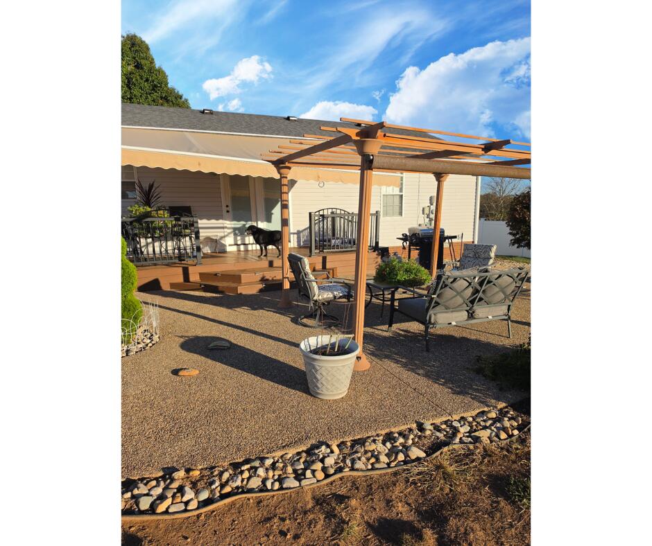 205 Helena Drive Property Photo 12