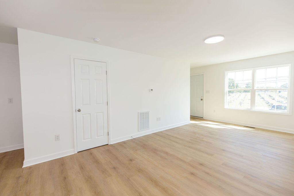 510-512 N Central Avenue Property Photo 6
