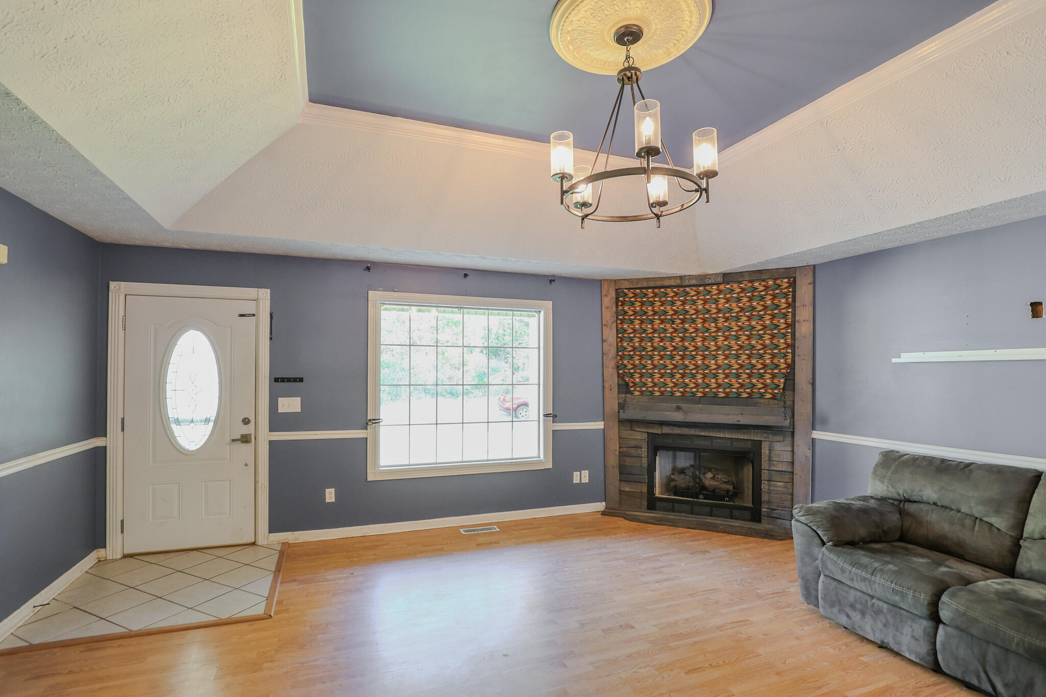 1631 Creekside Drive Property Photo 4