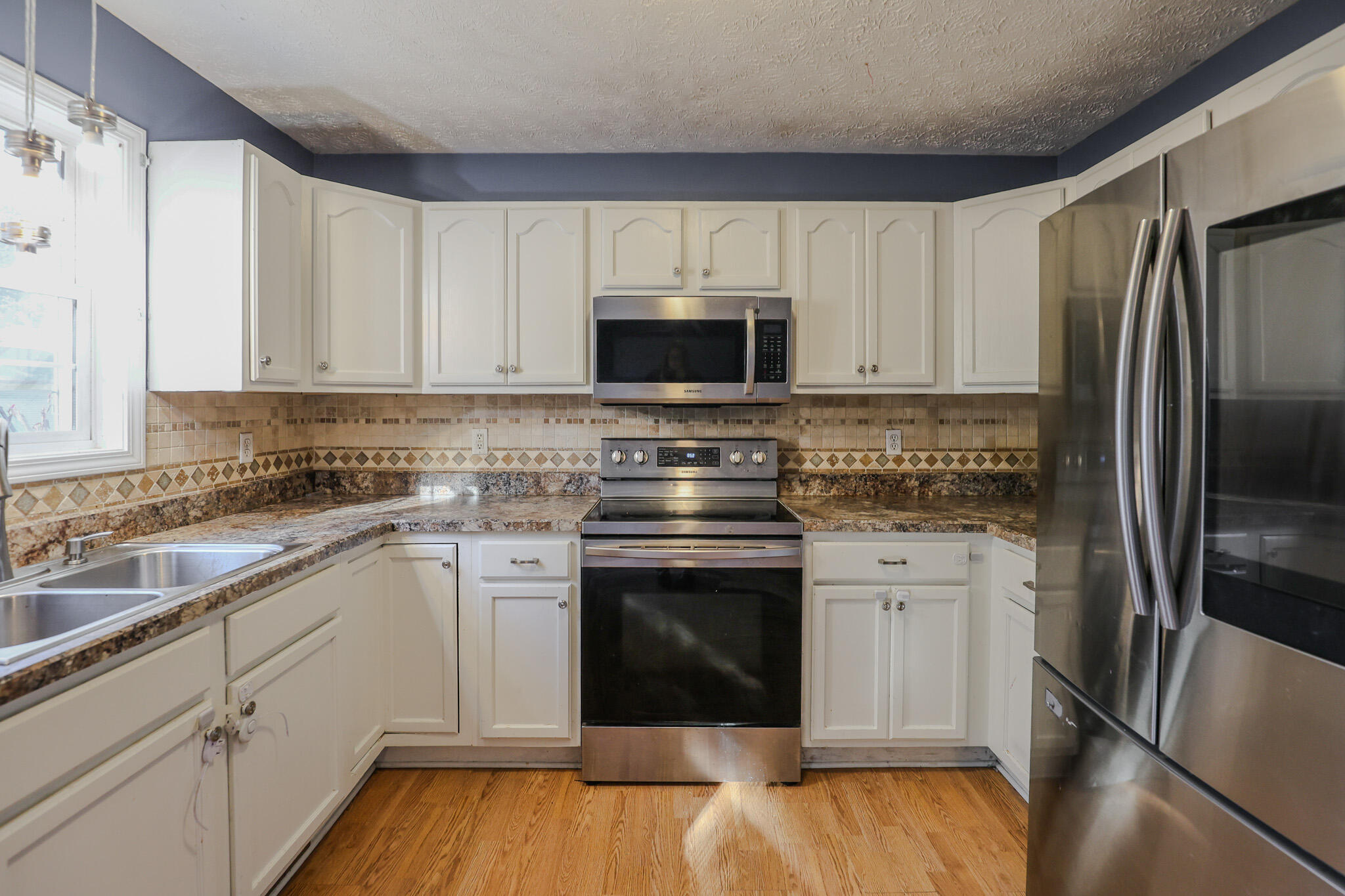 1631 Creekside Drive Property Photo 10