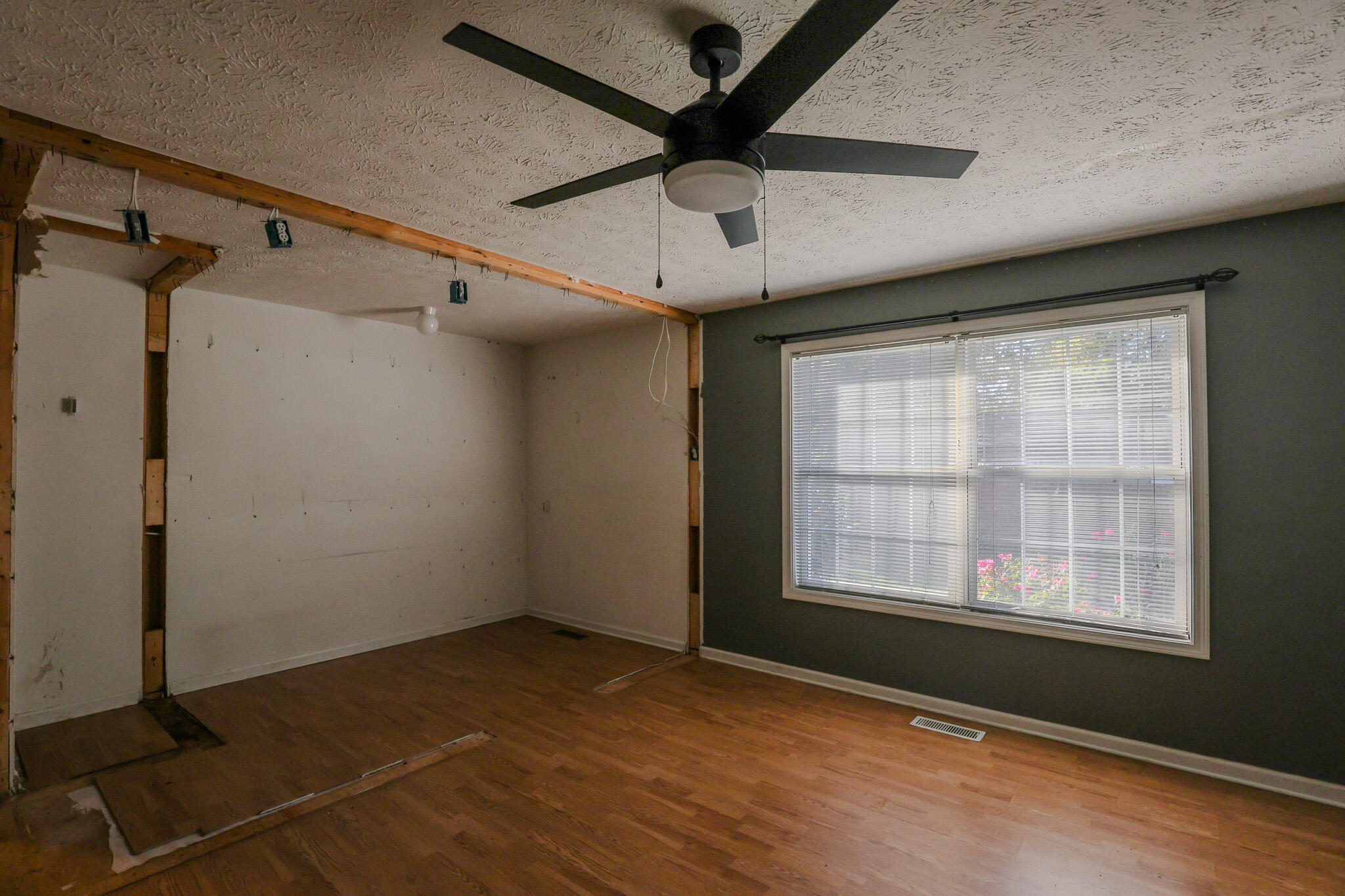 1631 Creekside Drive Property Photo 15