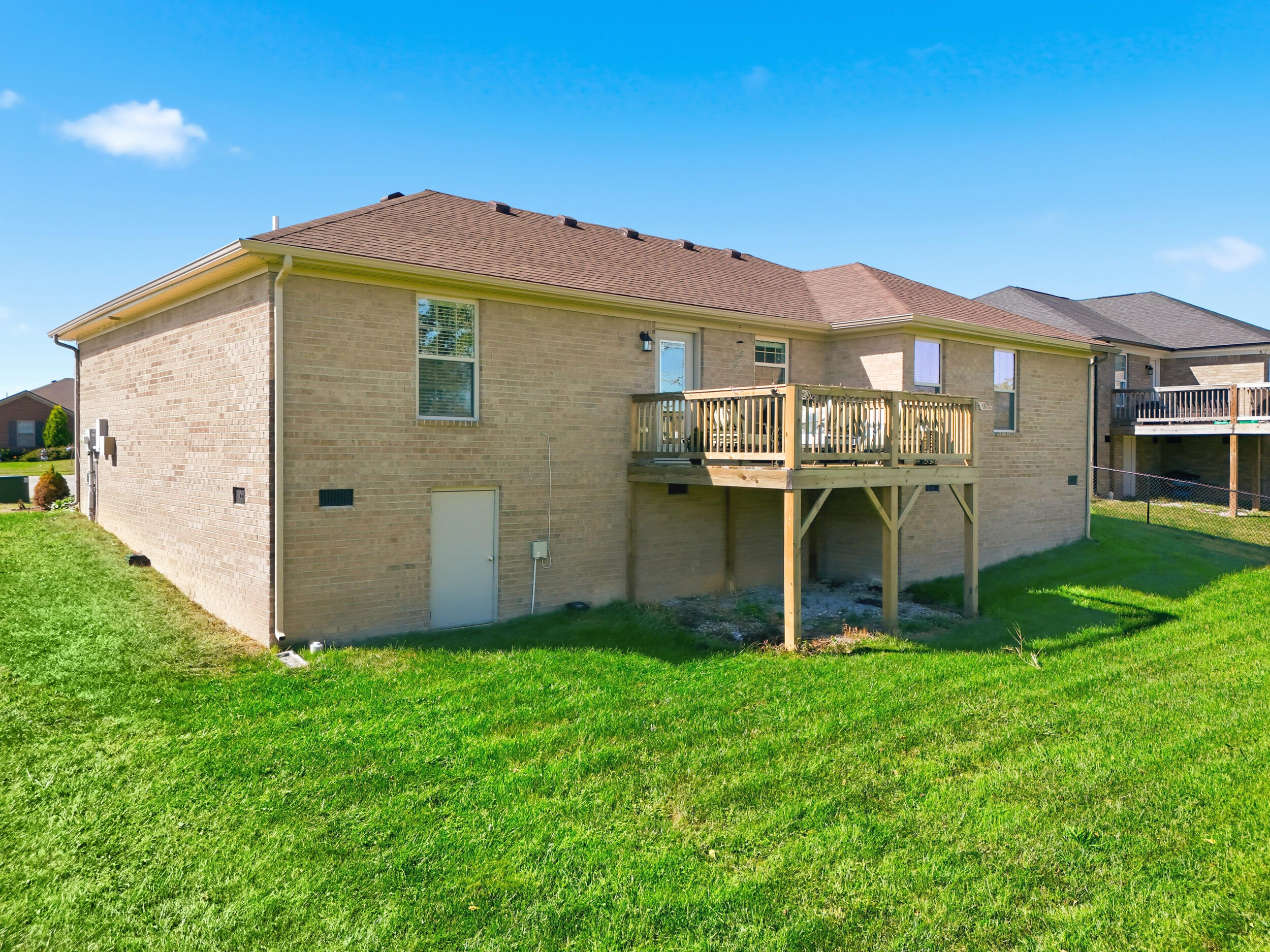 279 Windward Way Property Photo 32