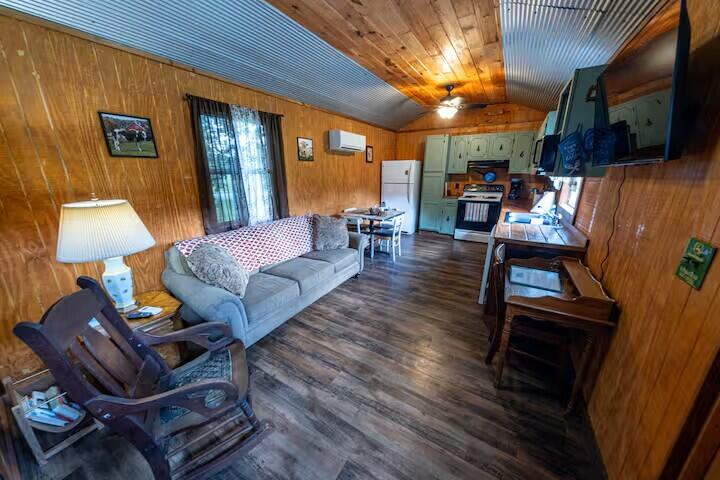 213 Ky-1232 Highway Property Photo 98