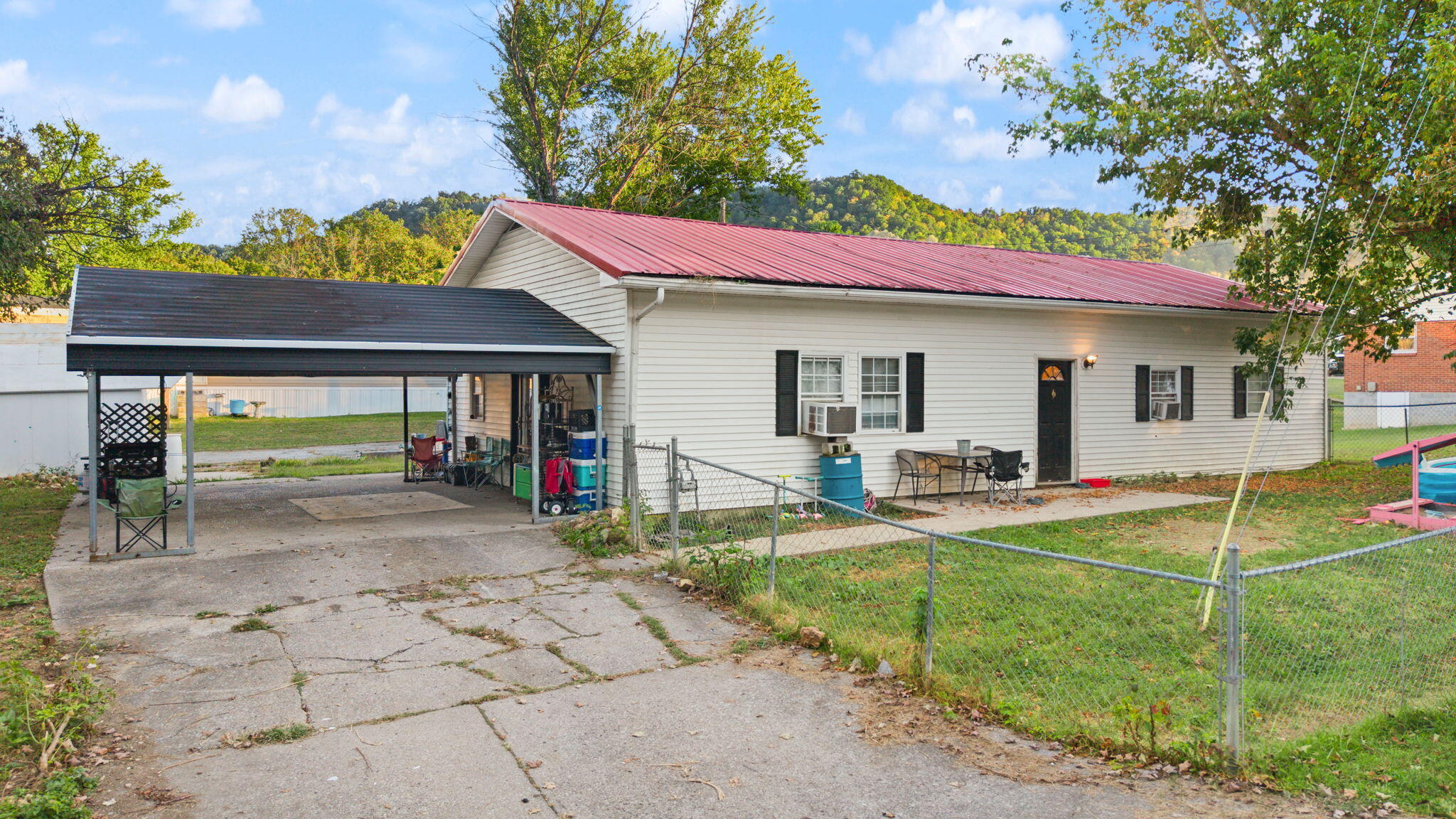 43 Front Street Property Photo 1