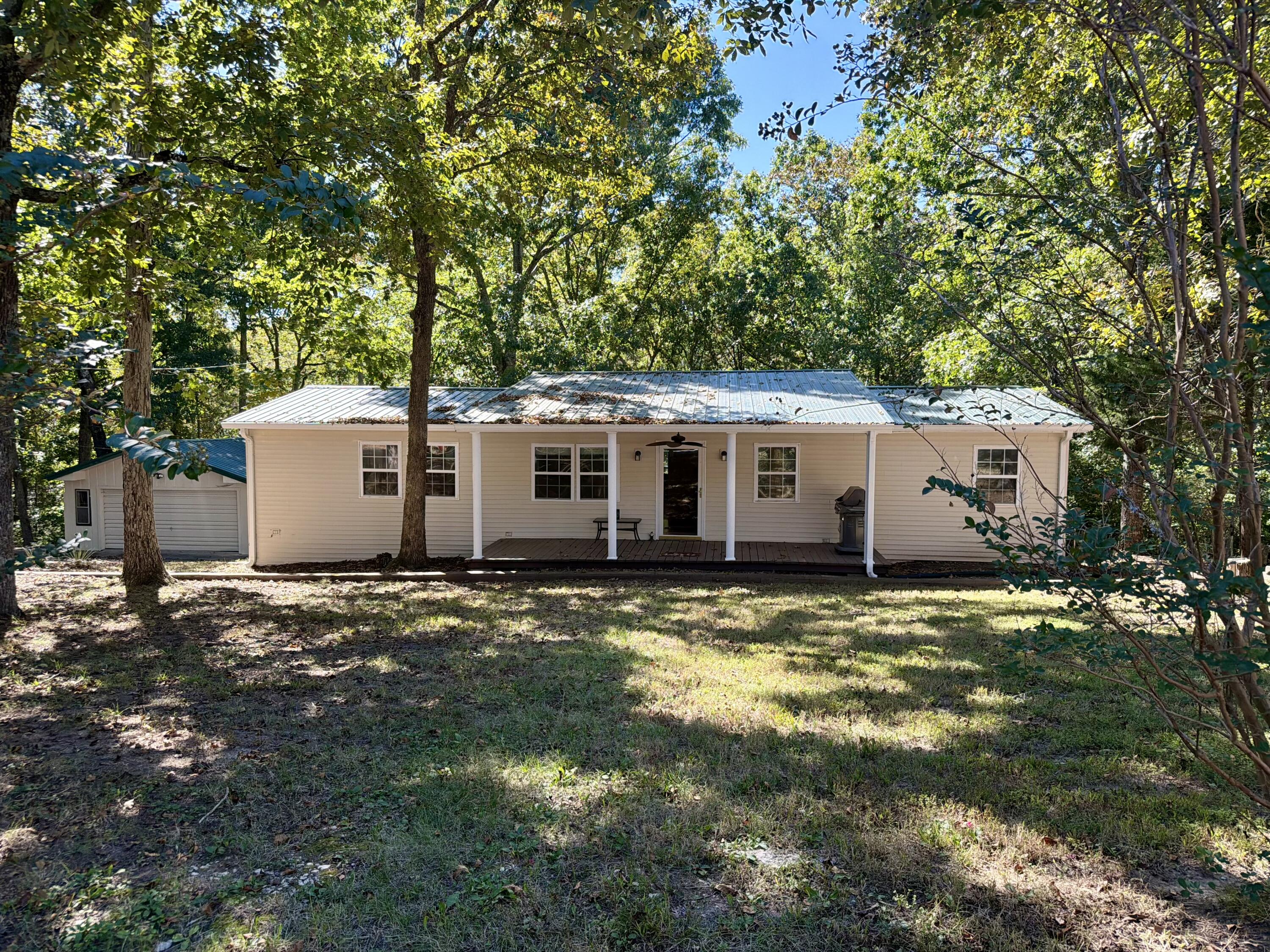 125 Tina Drive Property Photo 1